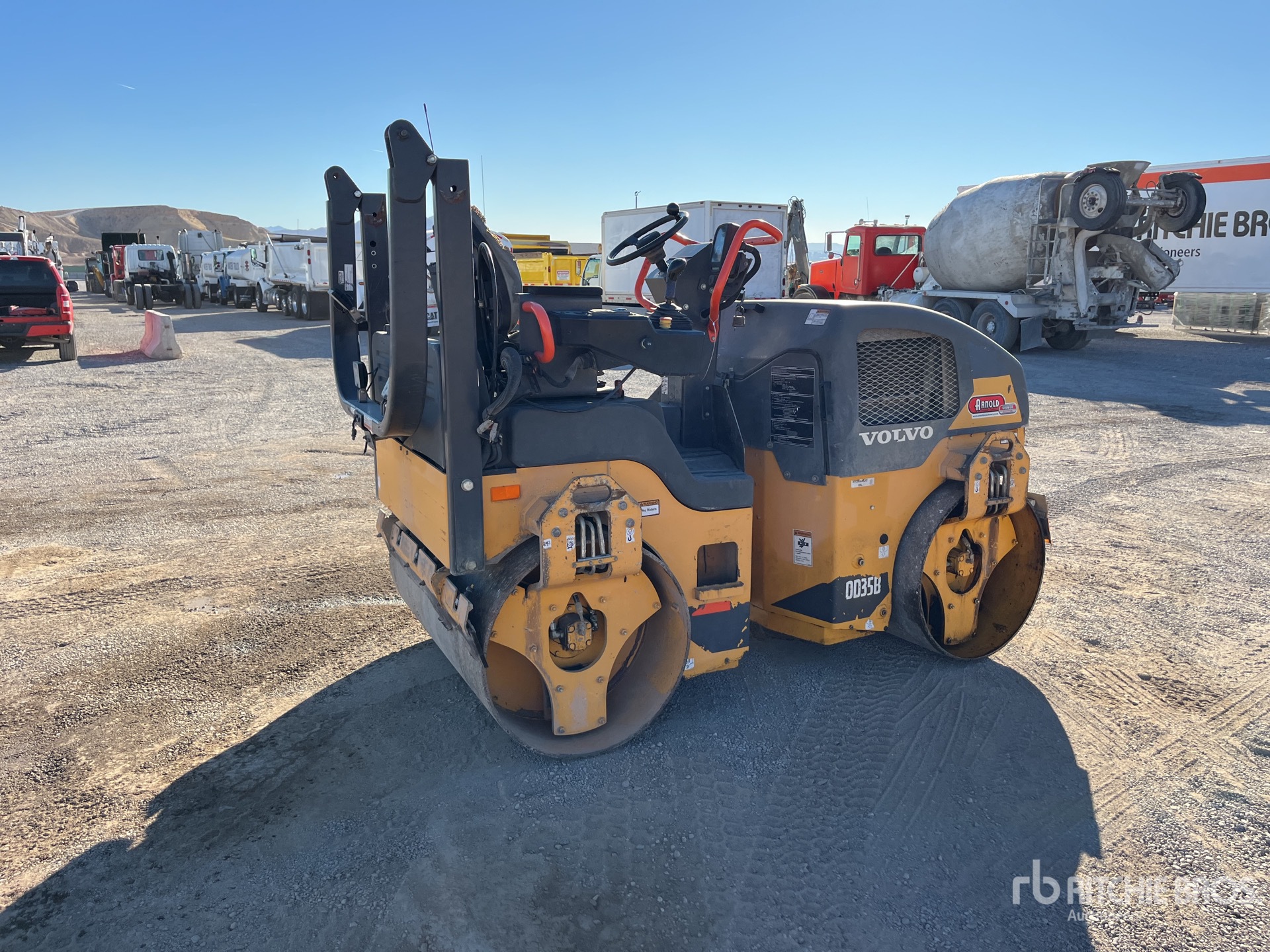 Aspect général with Image, coin arrière droit