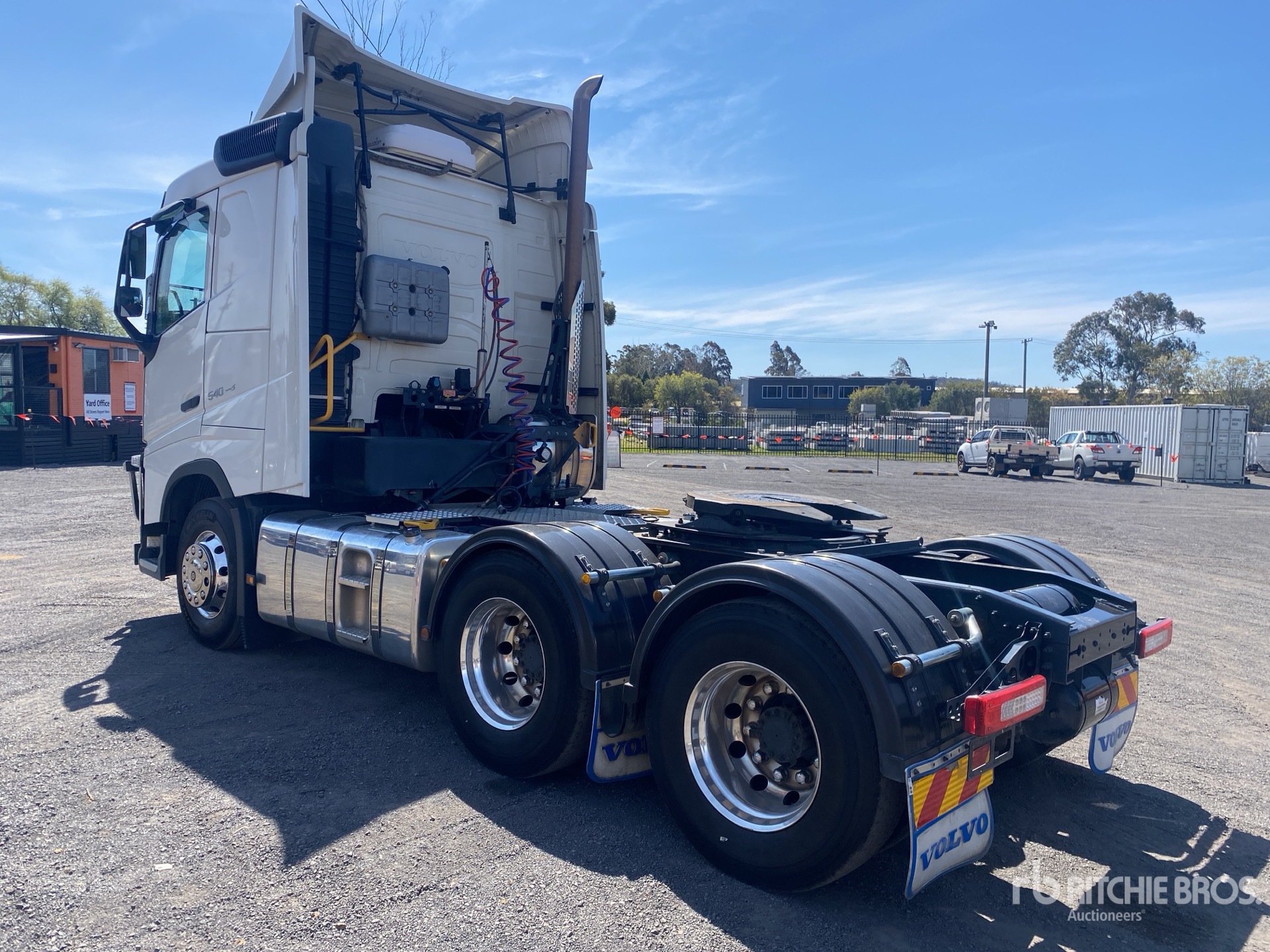 General Appearance with Bild, Ecke hinten rechts