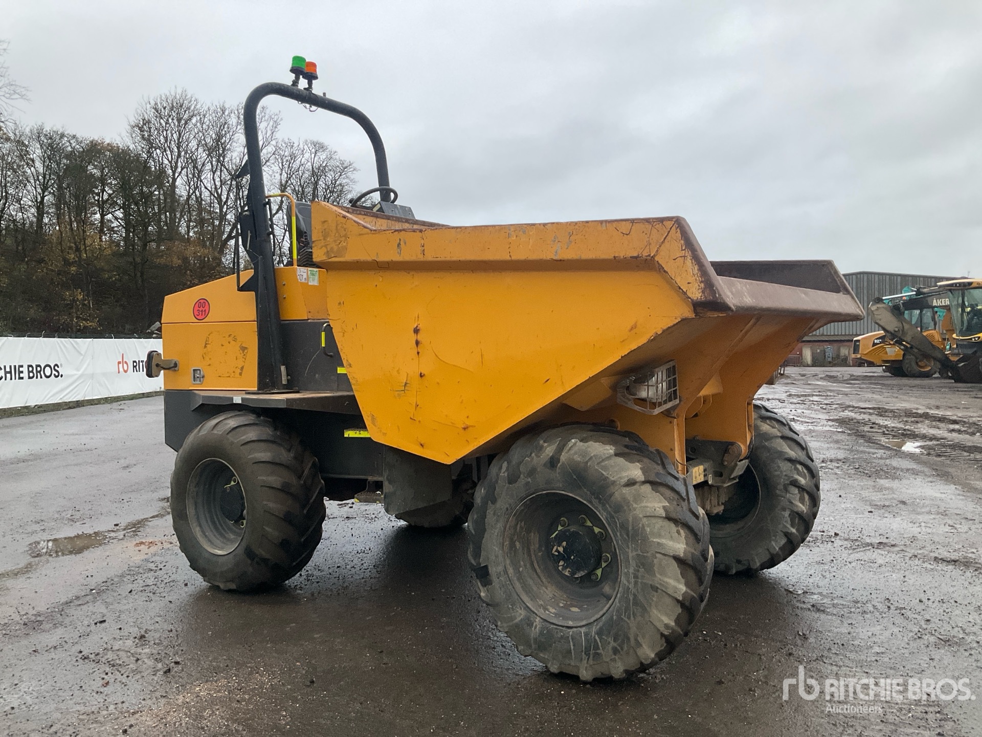 General Appearance with Picture, Right Front Corner