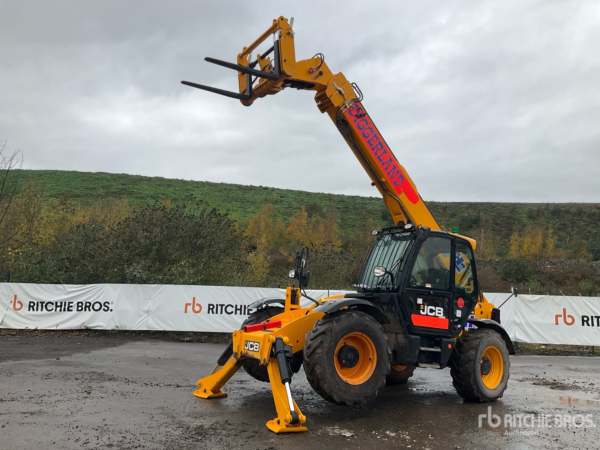 General Appearance with Featured Photo