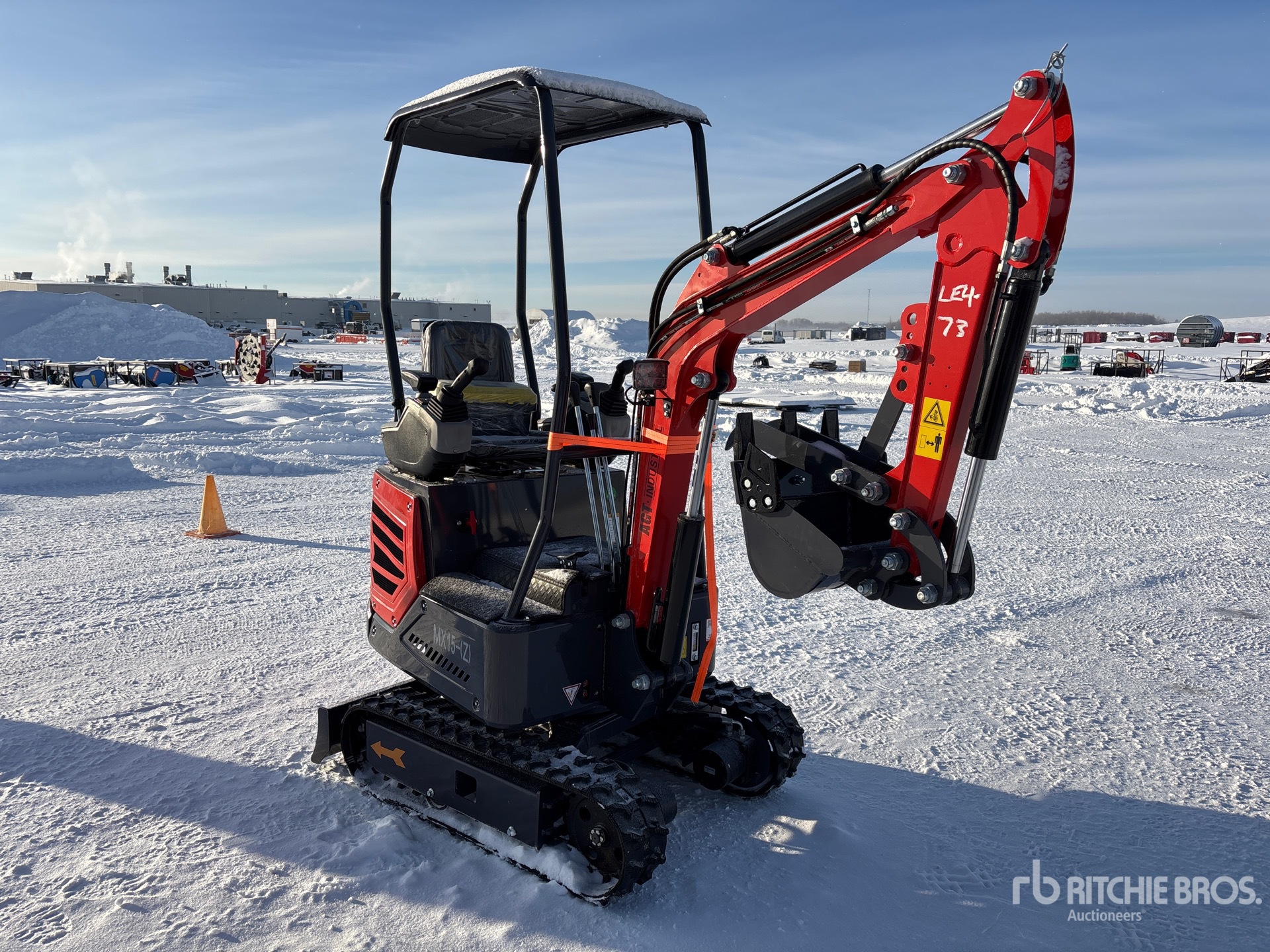 General Appearance with Picture, Right Front Corner