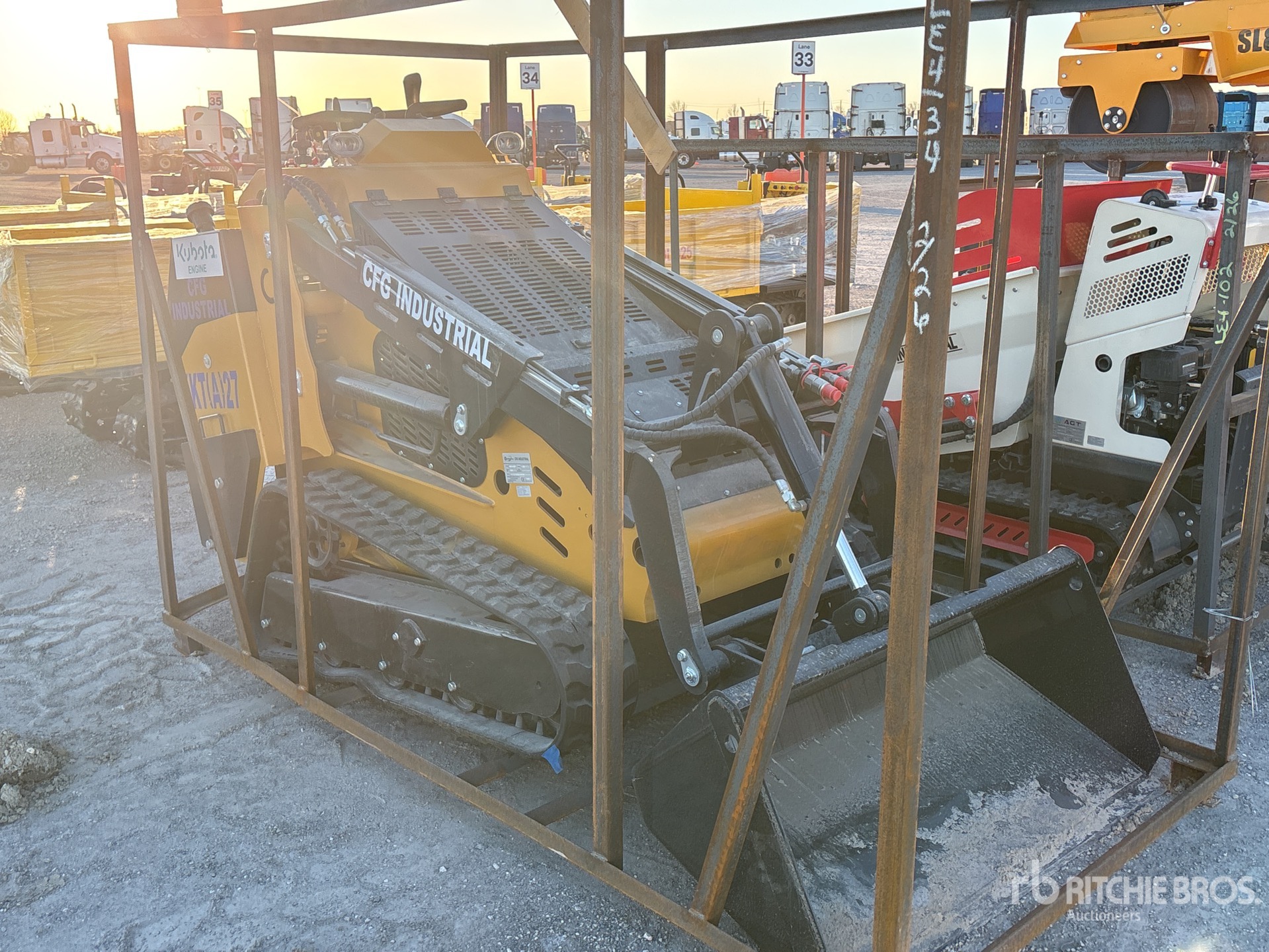 General Appearance with Picture, Right Front Corner