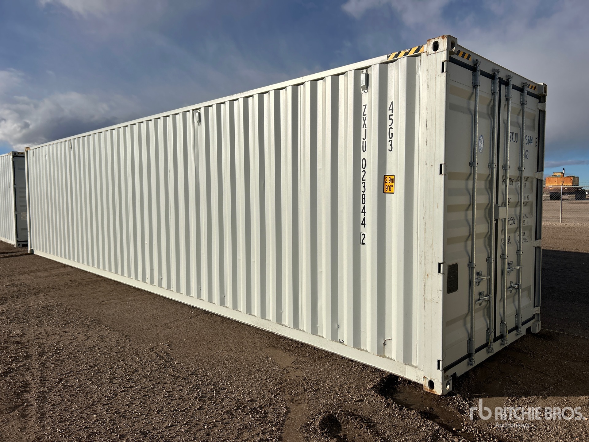 General Appearance with Bild, Ecke hinten links