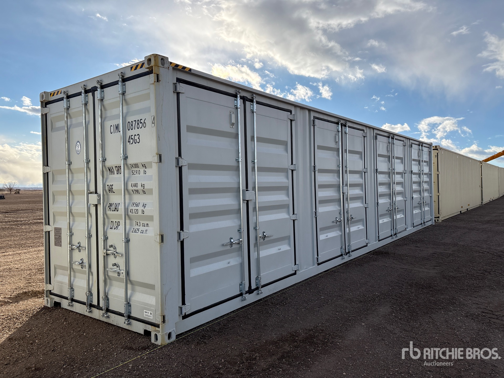 General Appearance with Bild, Ecke hinten rechts