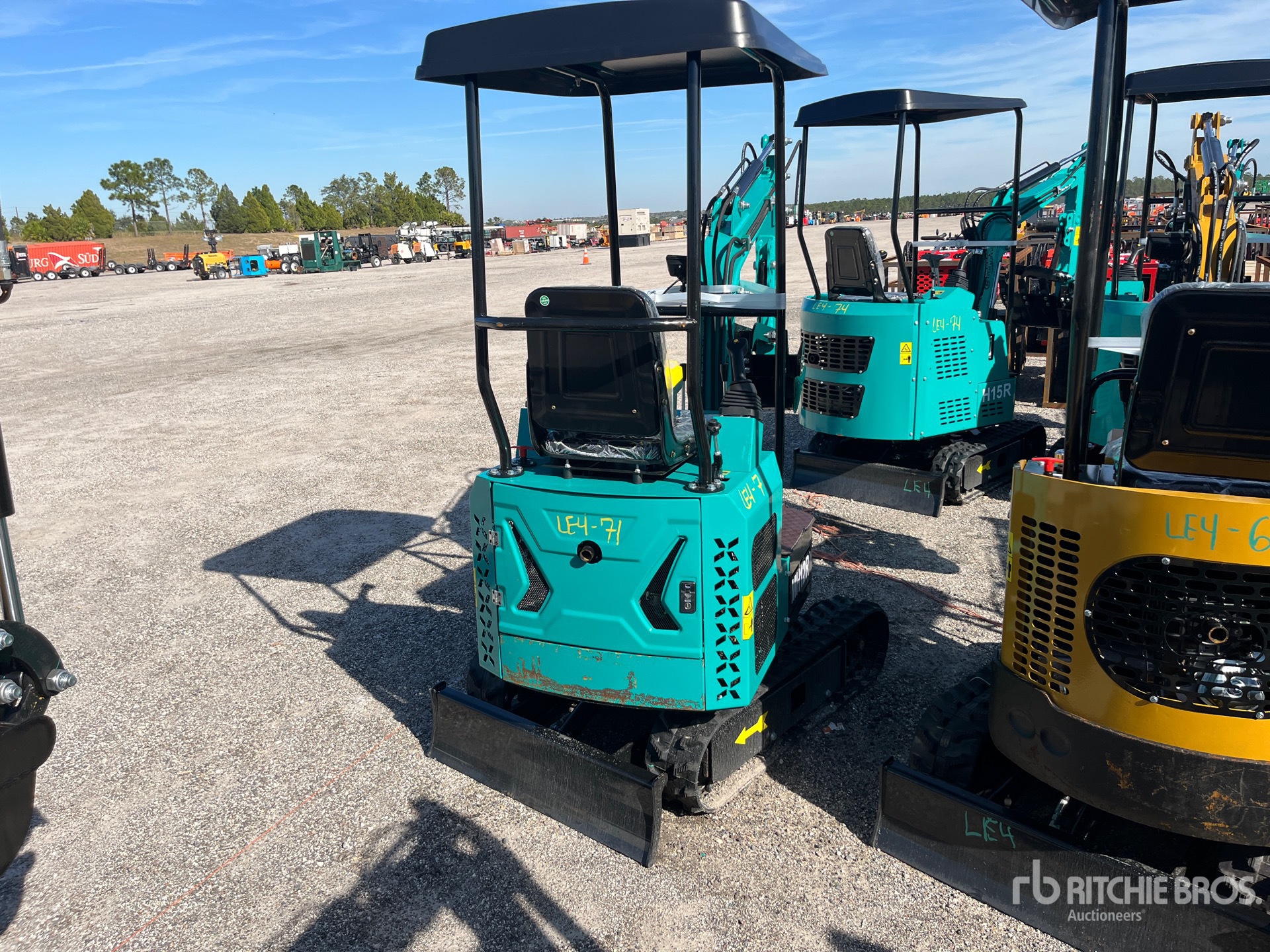 General Appearance with Picture, Right Rear Corner