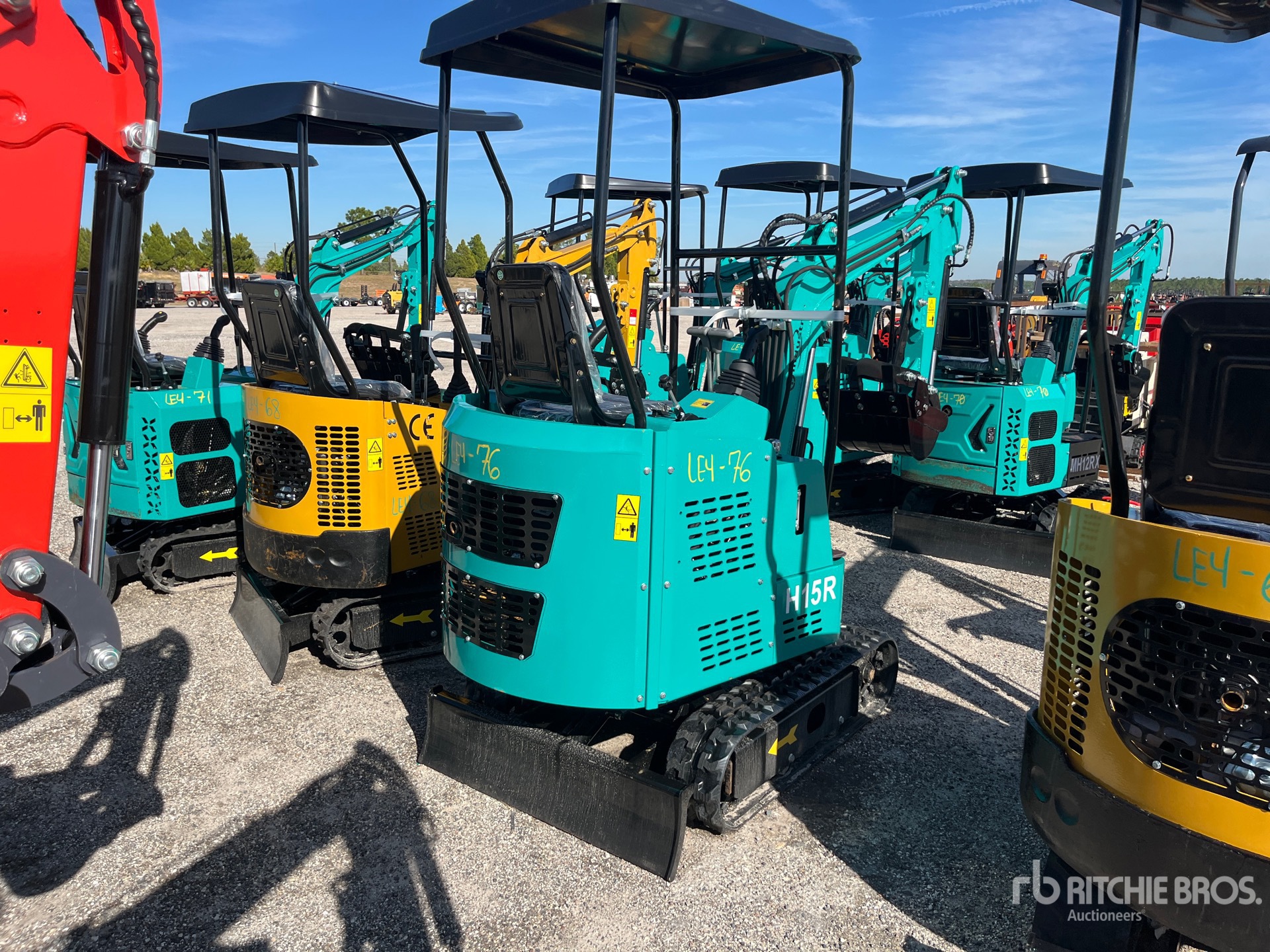 General Appearance with Picture, Right Rear Corner