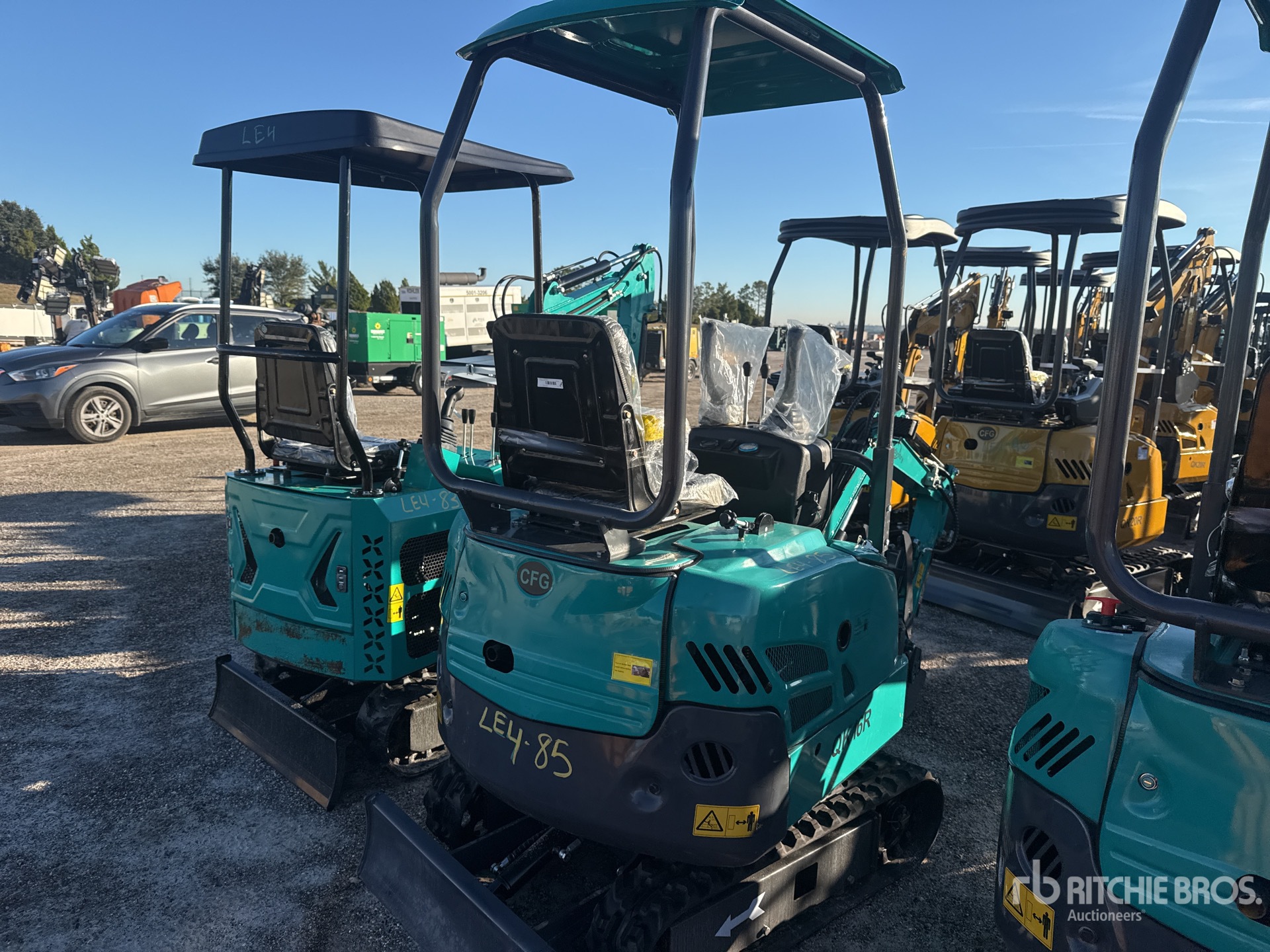 General Appearance with Picture, Right Rear Corner