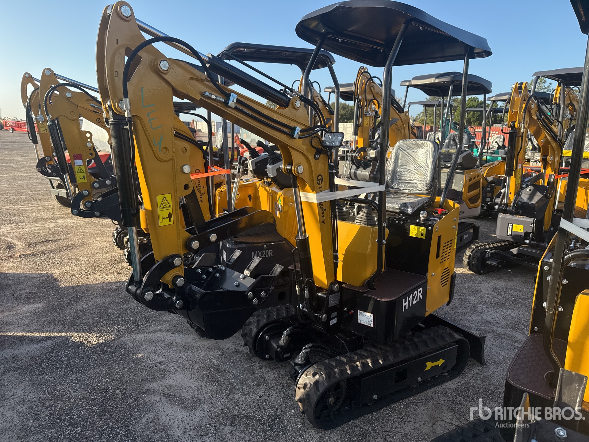 General Appearance with Picture, Left Front Corner