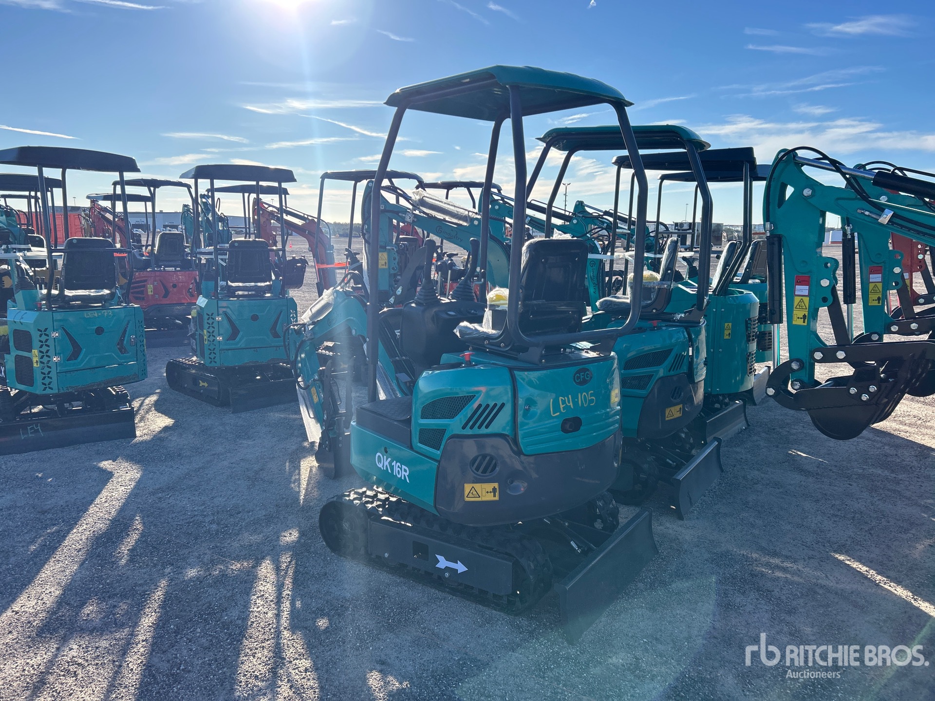 General Appearance with Bild, Ecke hinten links