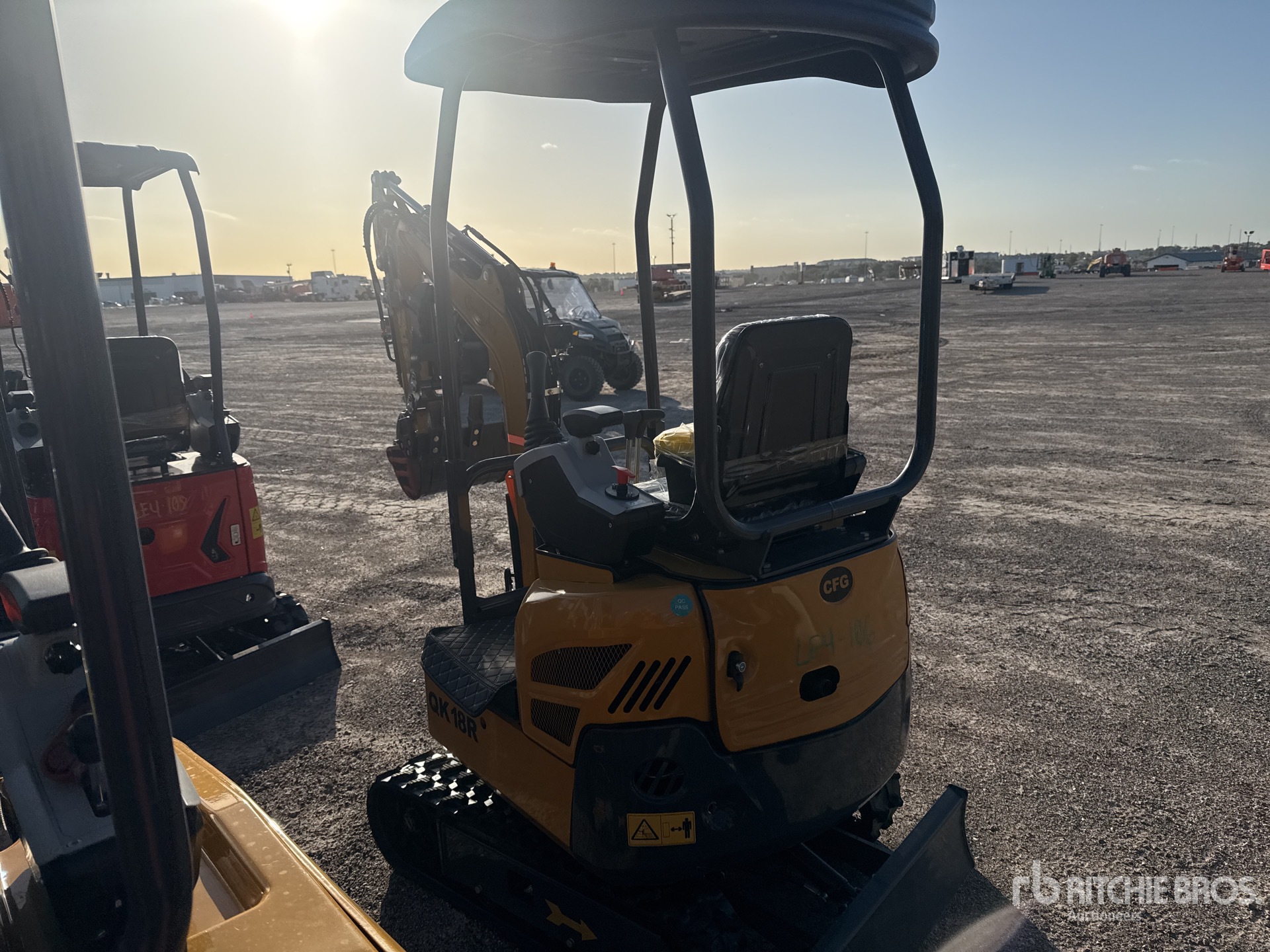 General Appearance with Picture, Left Rear Corner