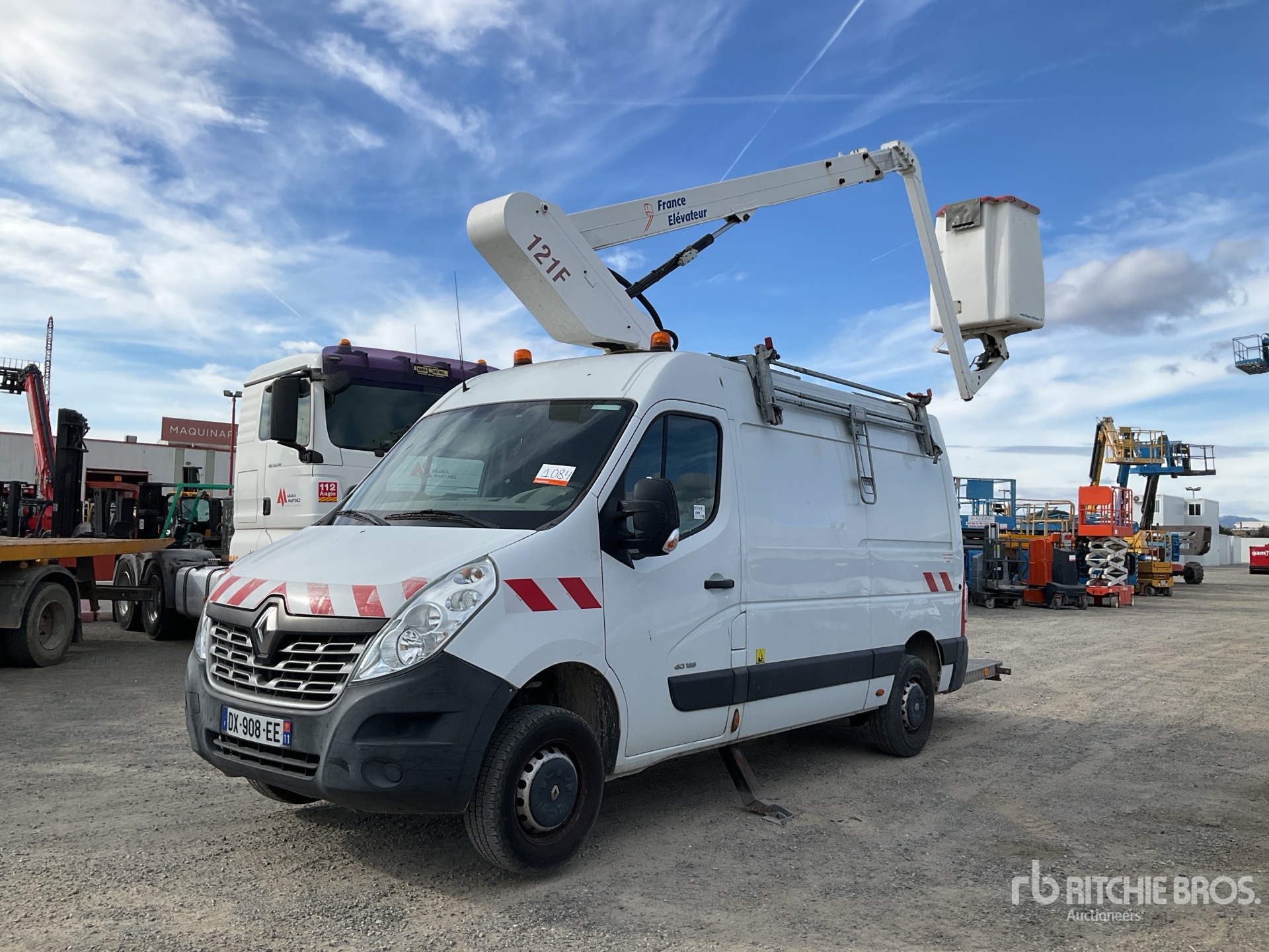 General Appearance with Featured Photo