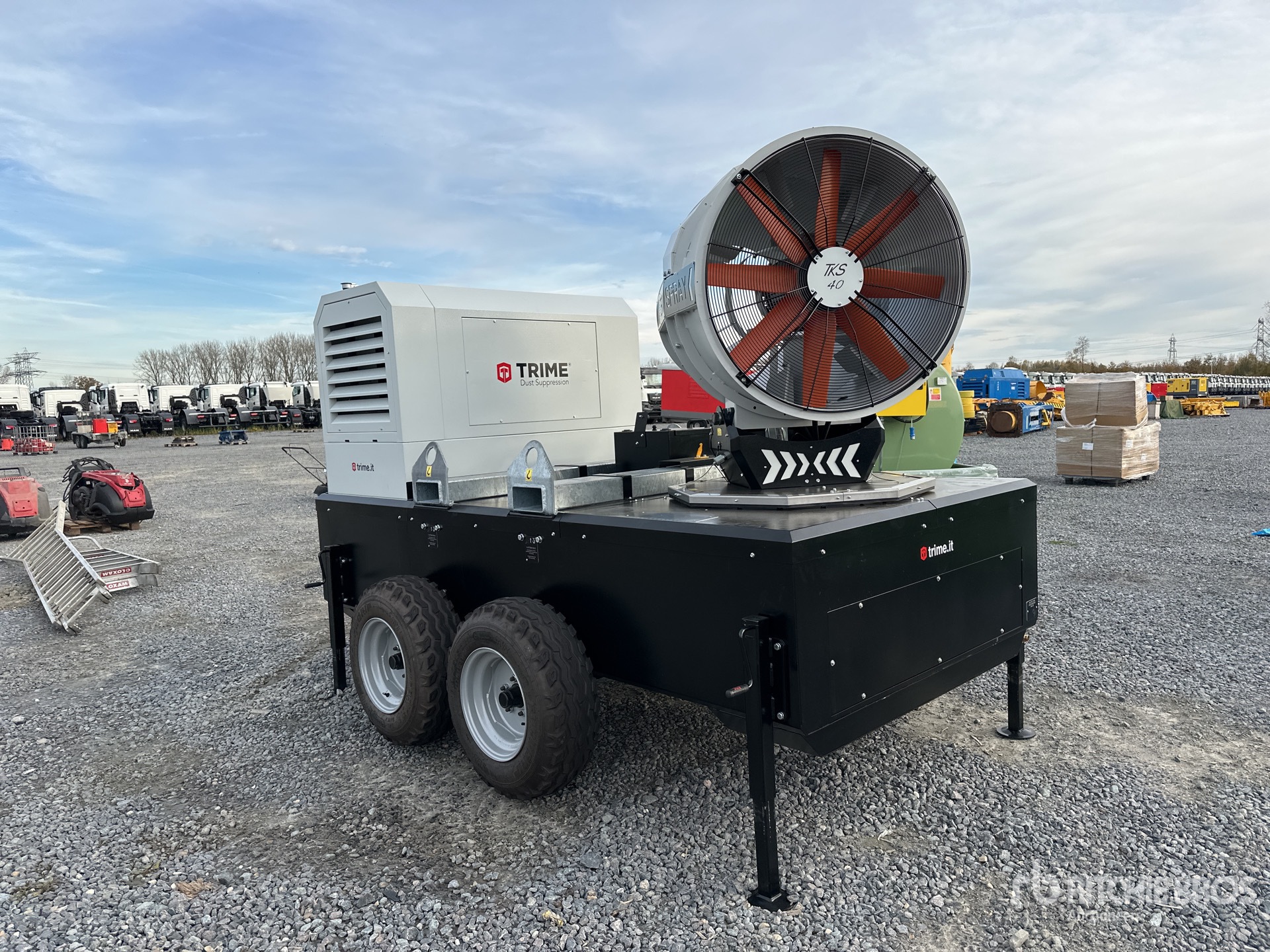 General Appearance with Picture, Left Rear Corner