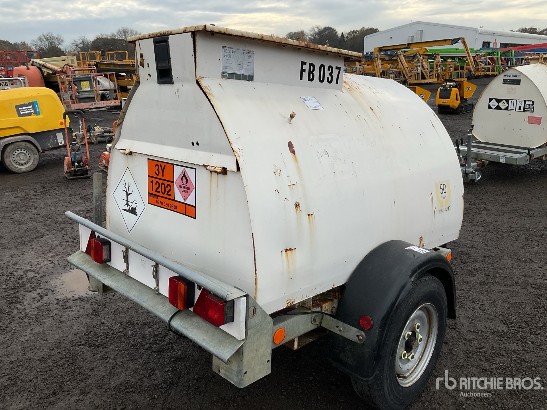 General Appearance with Imagen: esquina trasera derecha