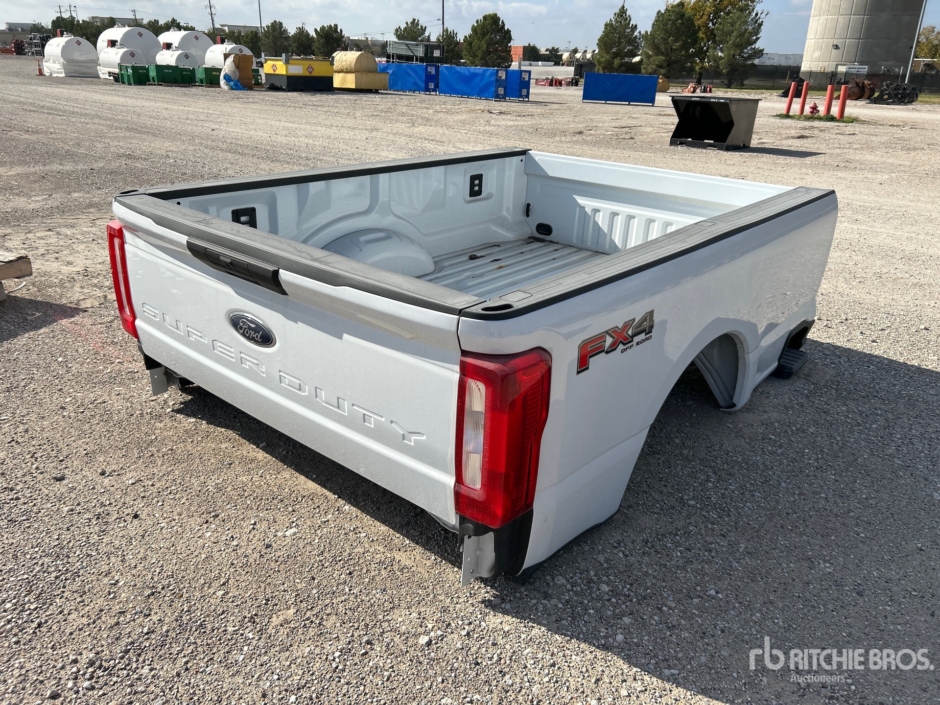 General Appearance with Imagen: esquina trasera derecha