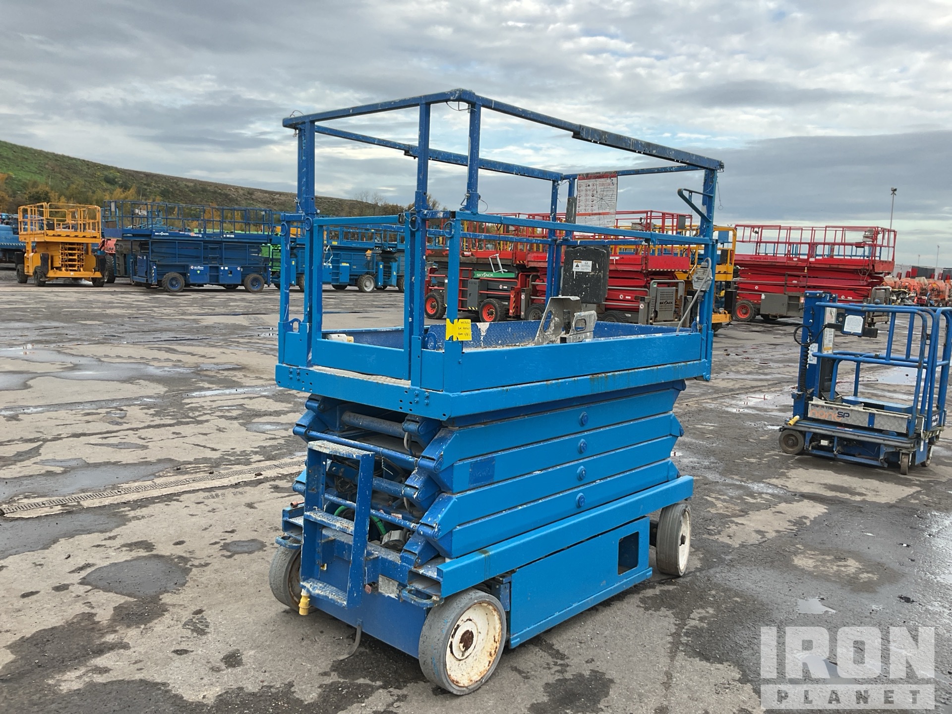 General Appearance with Foto, angolo posteriore sinistro