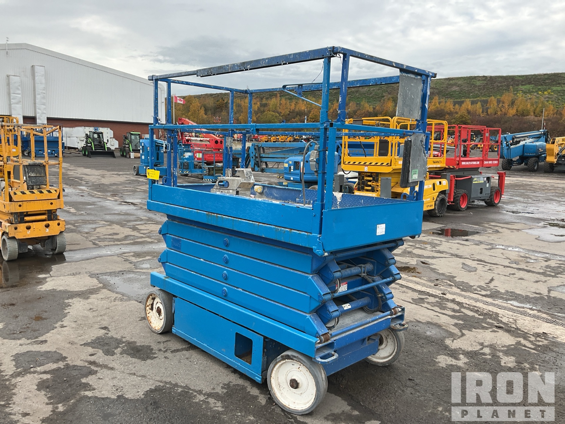 General Appearance with Foto, angolo anteriore sinistro