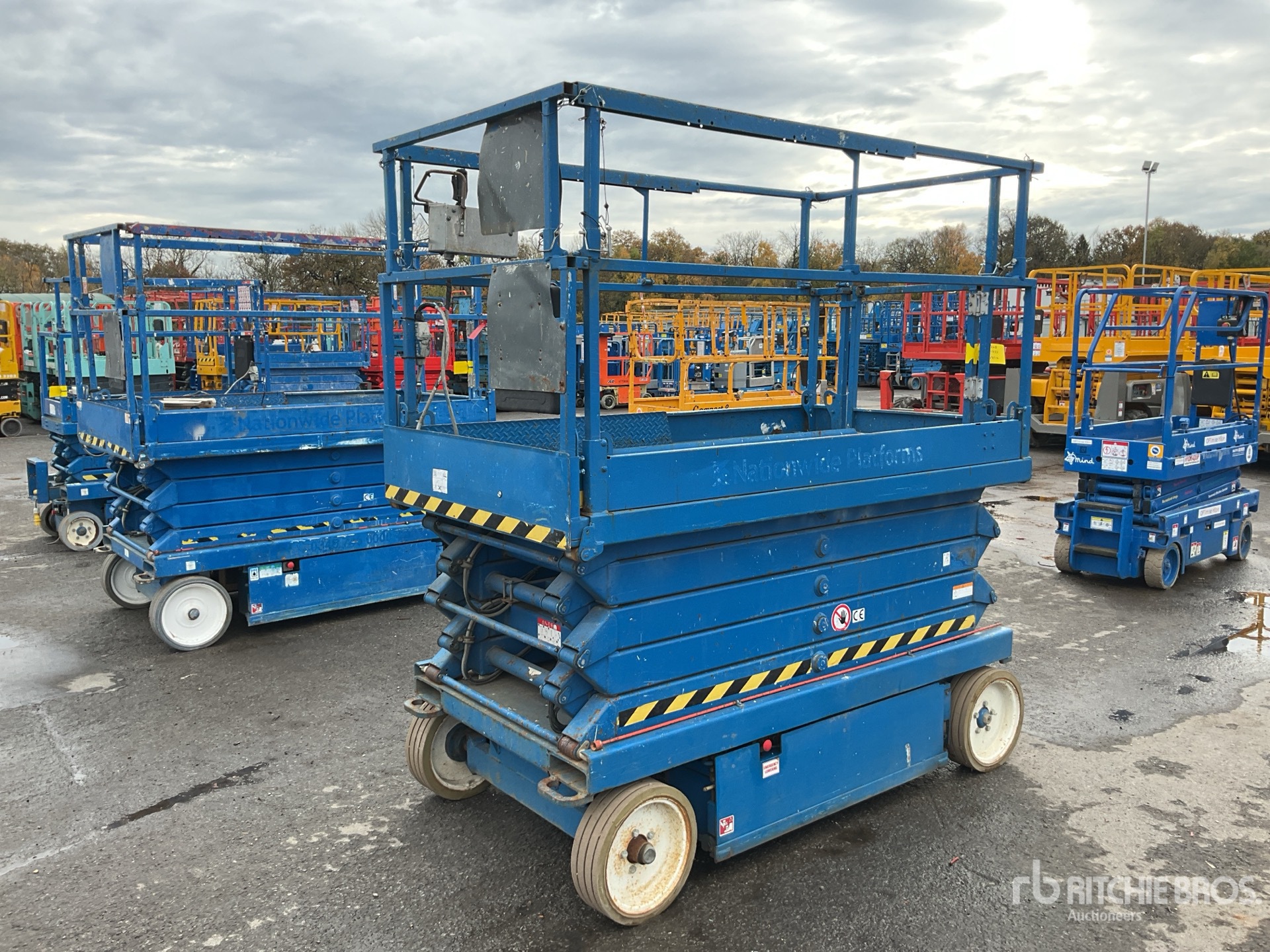 General Appearance with Foto, angolo anteriore sinistro