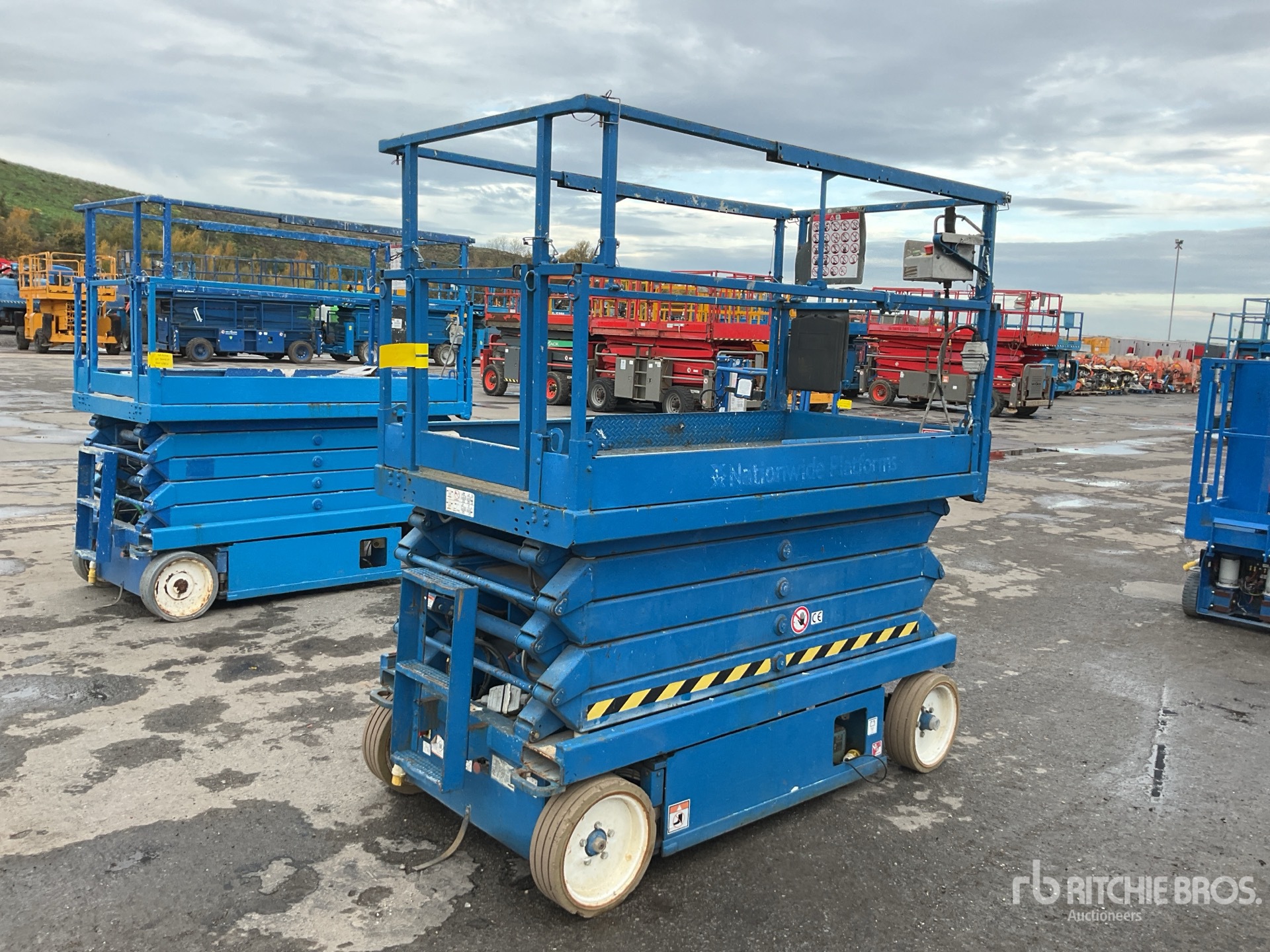 General Appearance with Foto, angolo anteriore sinistro