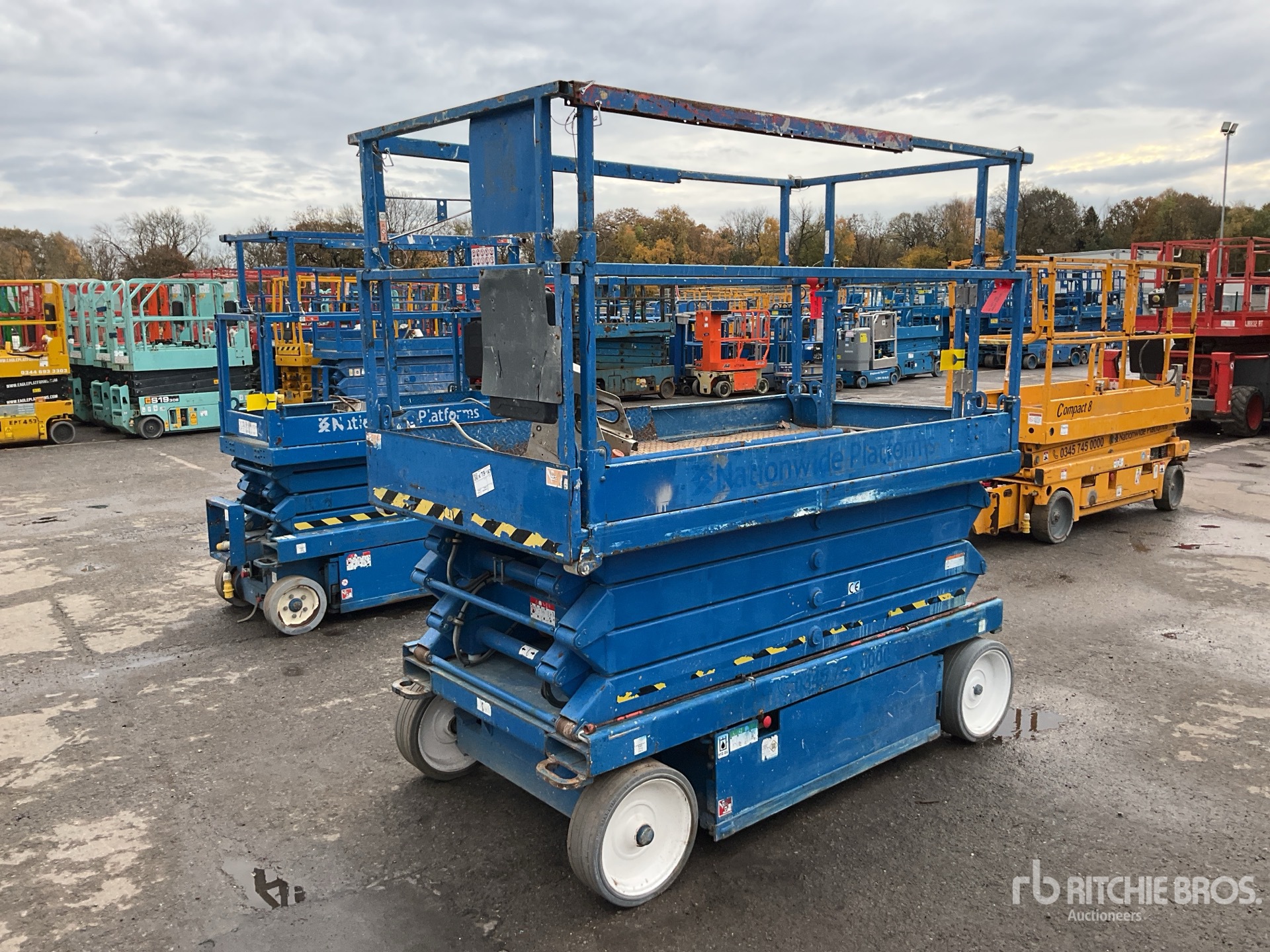 General Appearance with Foto, angolo anteriore sinistro