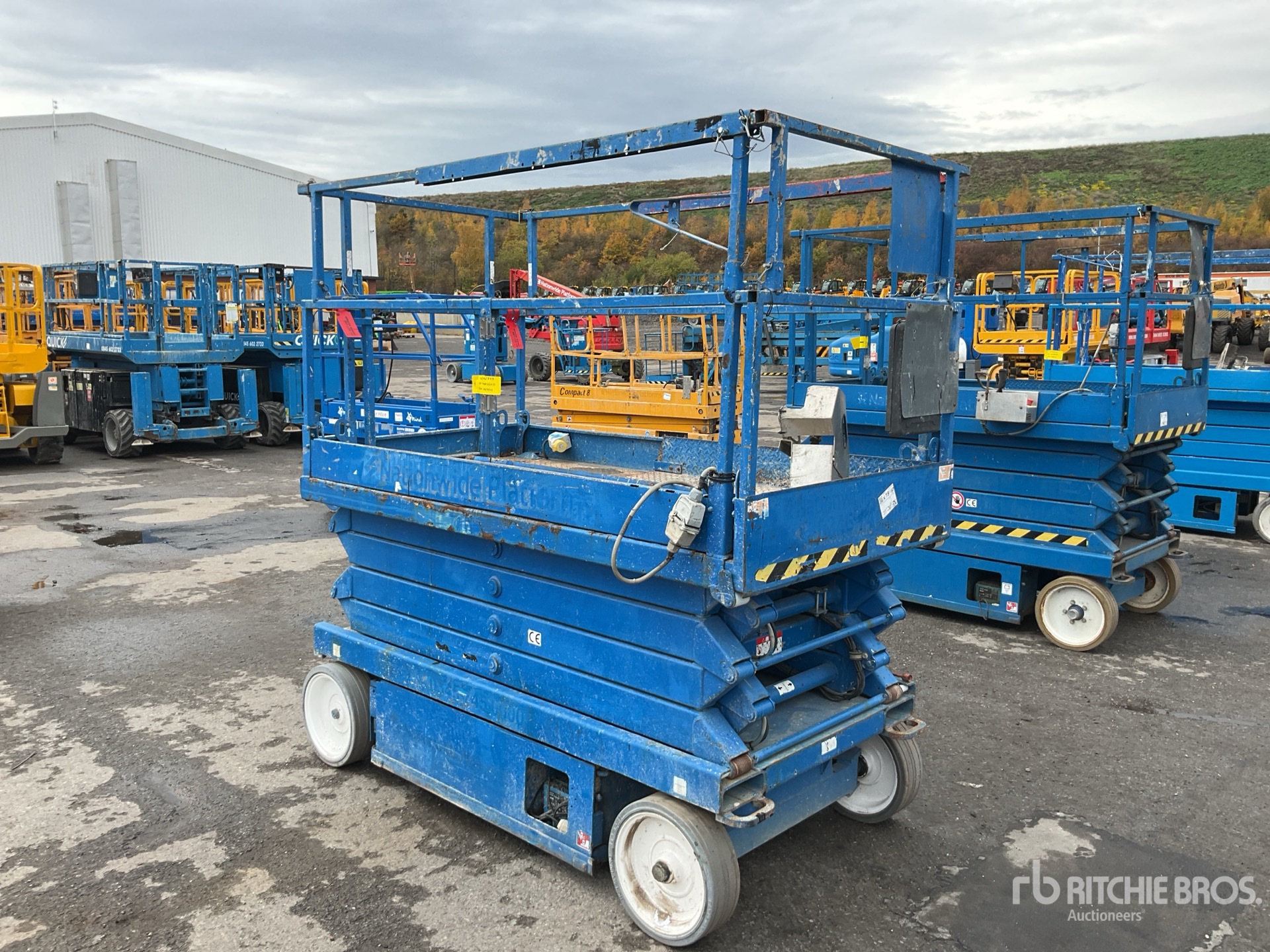 General Appearance with Foto, angolo anteriore destro