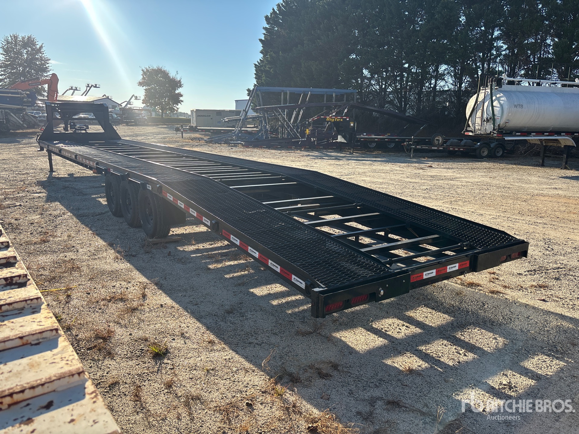 General Appearance with Bild, Ecke hinten links