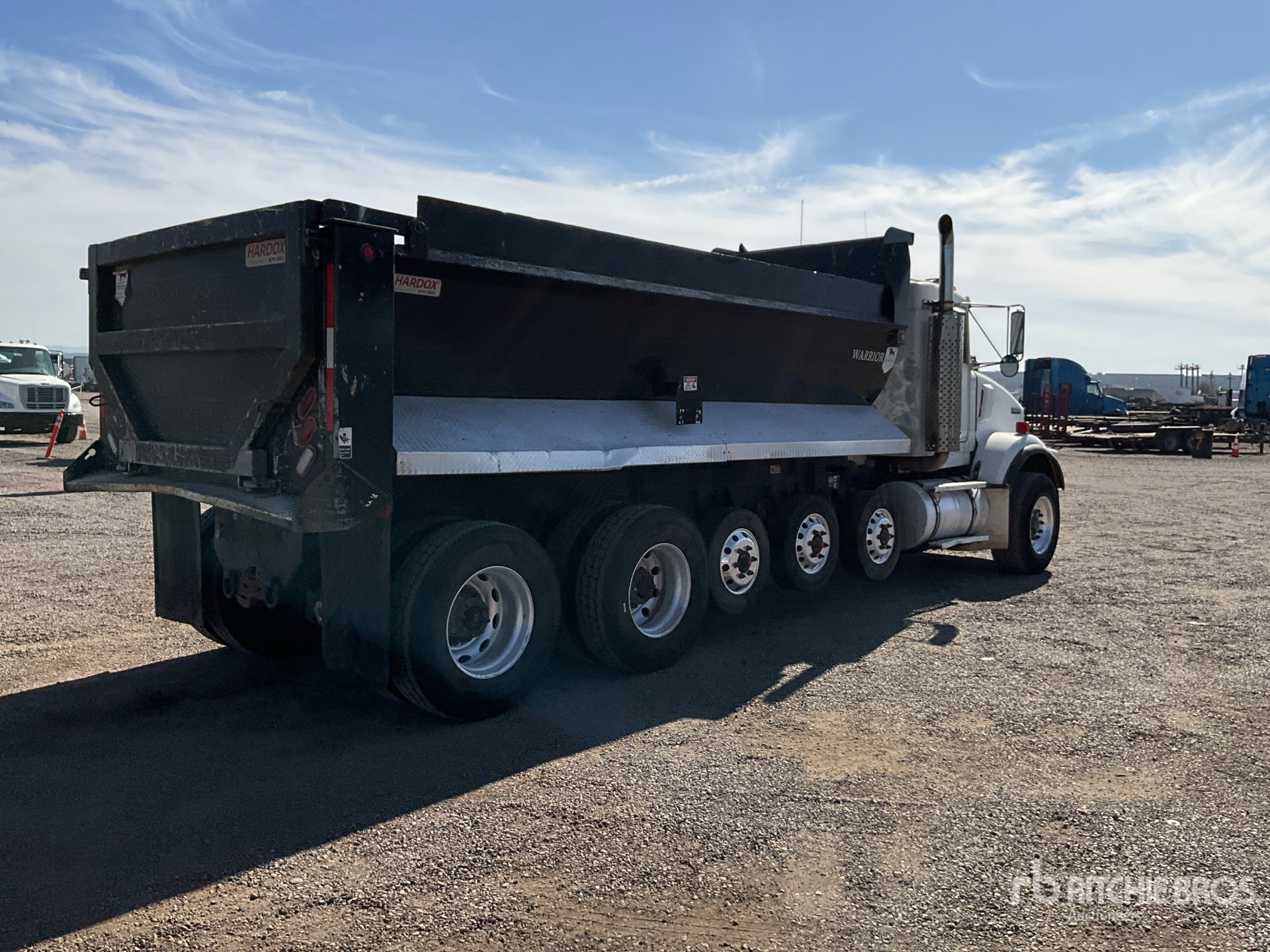 General Appearance with Imagen: esquina trasera derecha