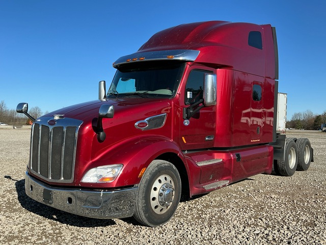 2019 Peterbilt 579 6x4 T/A Sleeper Truck Tractor
