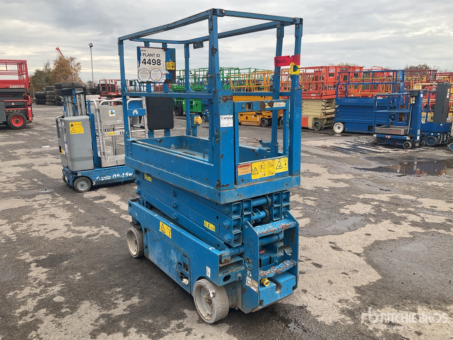 General Appearance with Foto, angolo posteriore sinistro