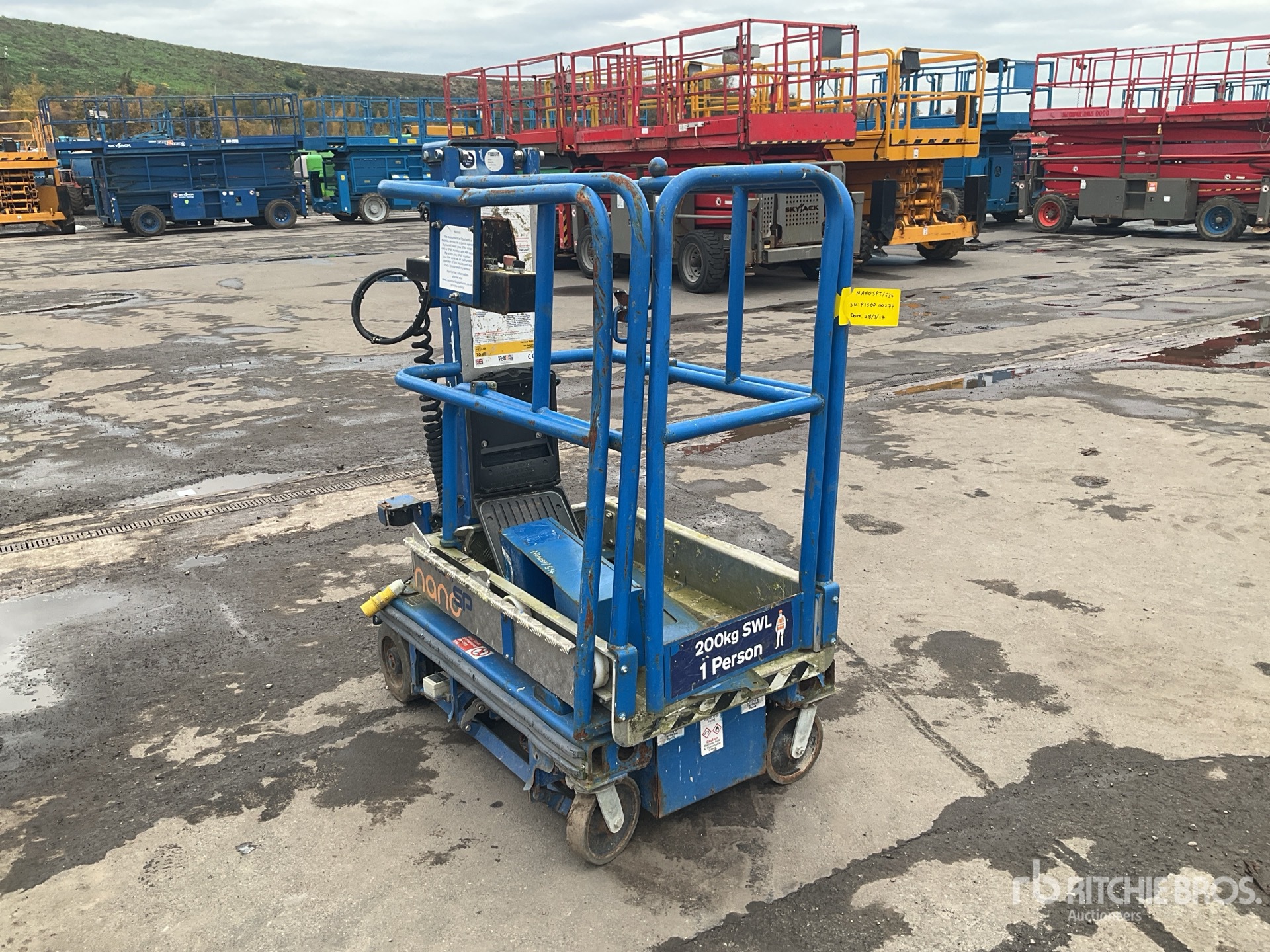 General Appearance with Picture, Right Front Corner