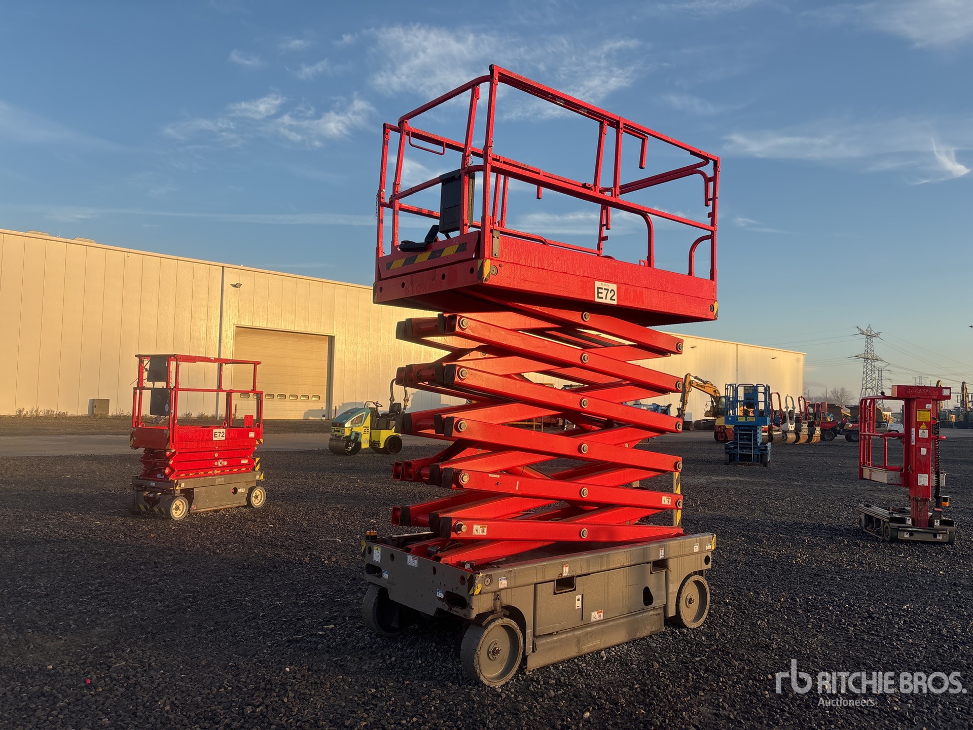 General Appearance with Imagen: esquina trasera derecha