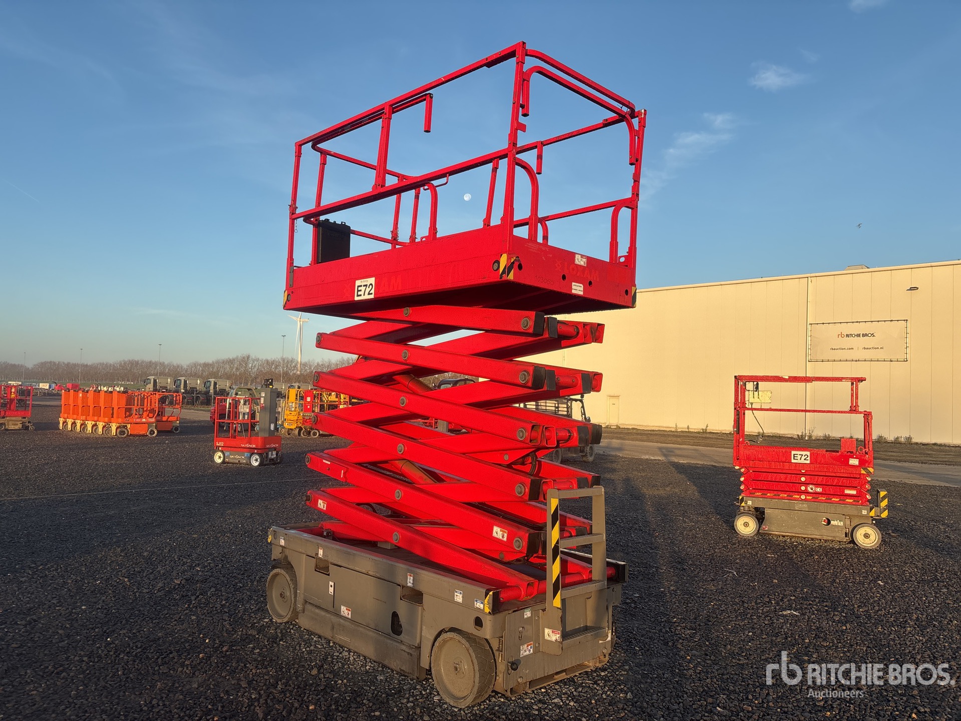 General Appearance with Imagen: esquina delantera derecha