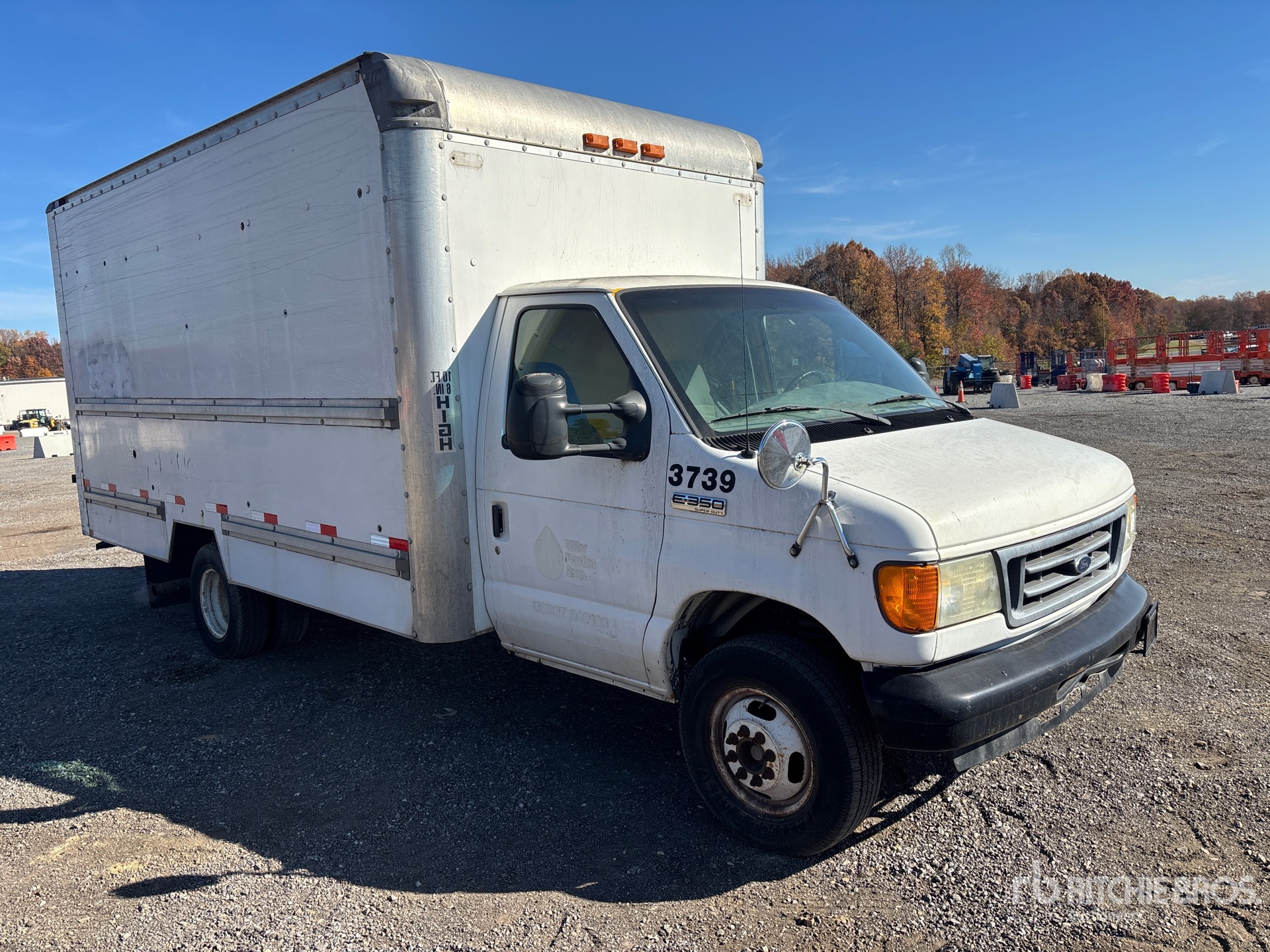 General Appearance with Bild, Ecke vorne rechts