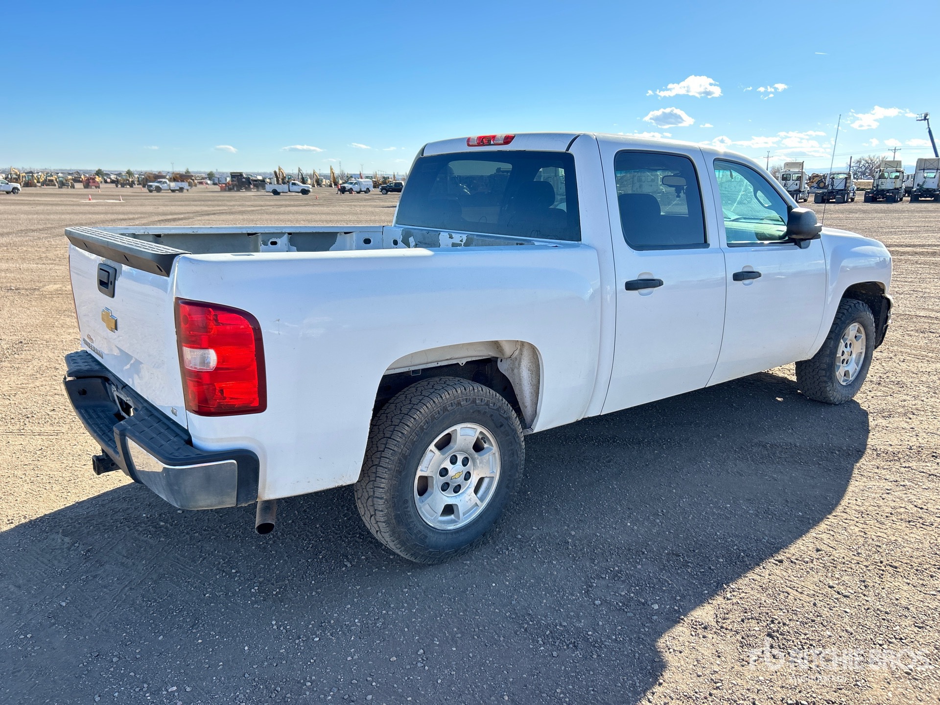 Aspect général with Image, coin arrière droit