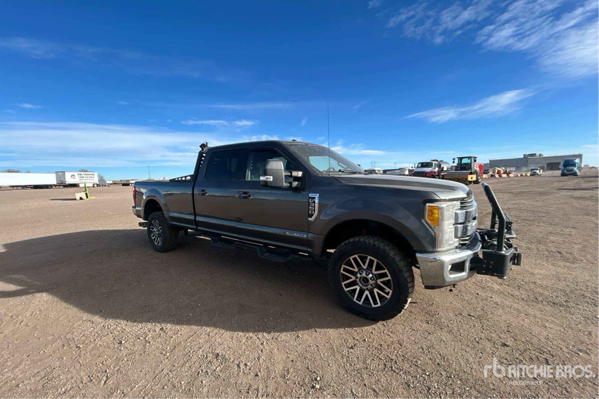 General Appearance with Bild, Ecke vorne rechts