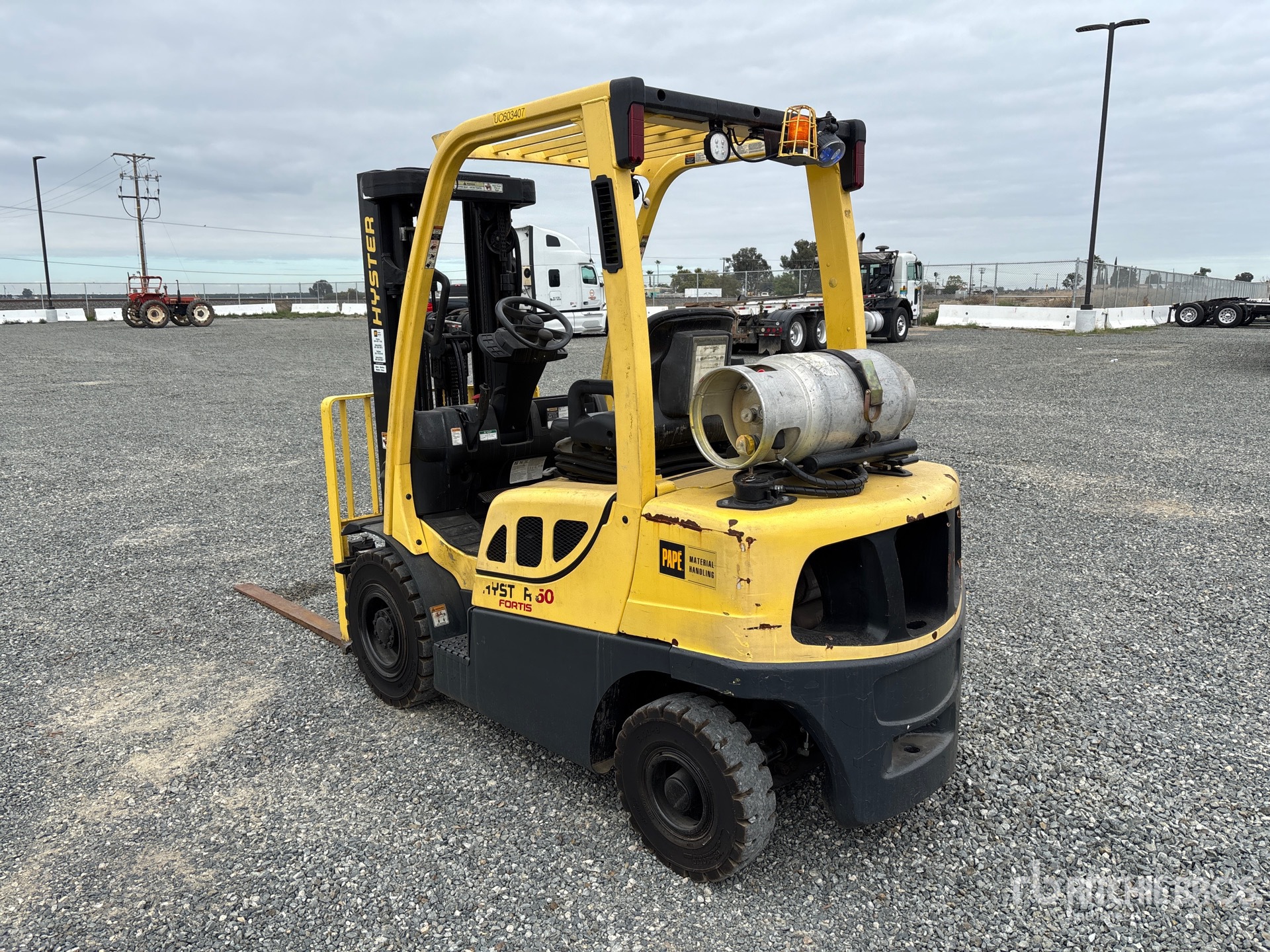 General Appearance with Picture, Left Rear Corner