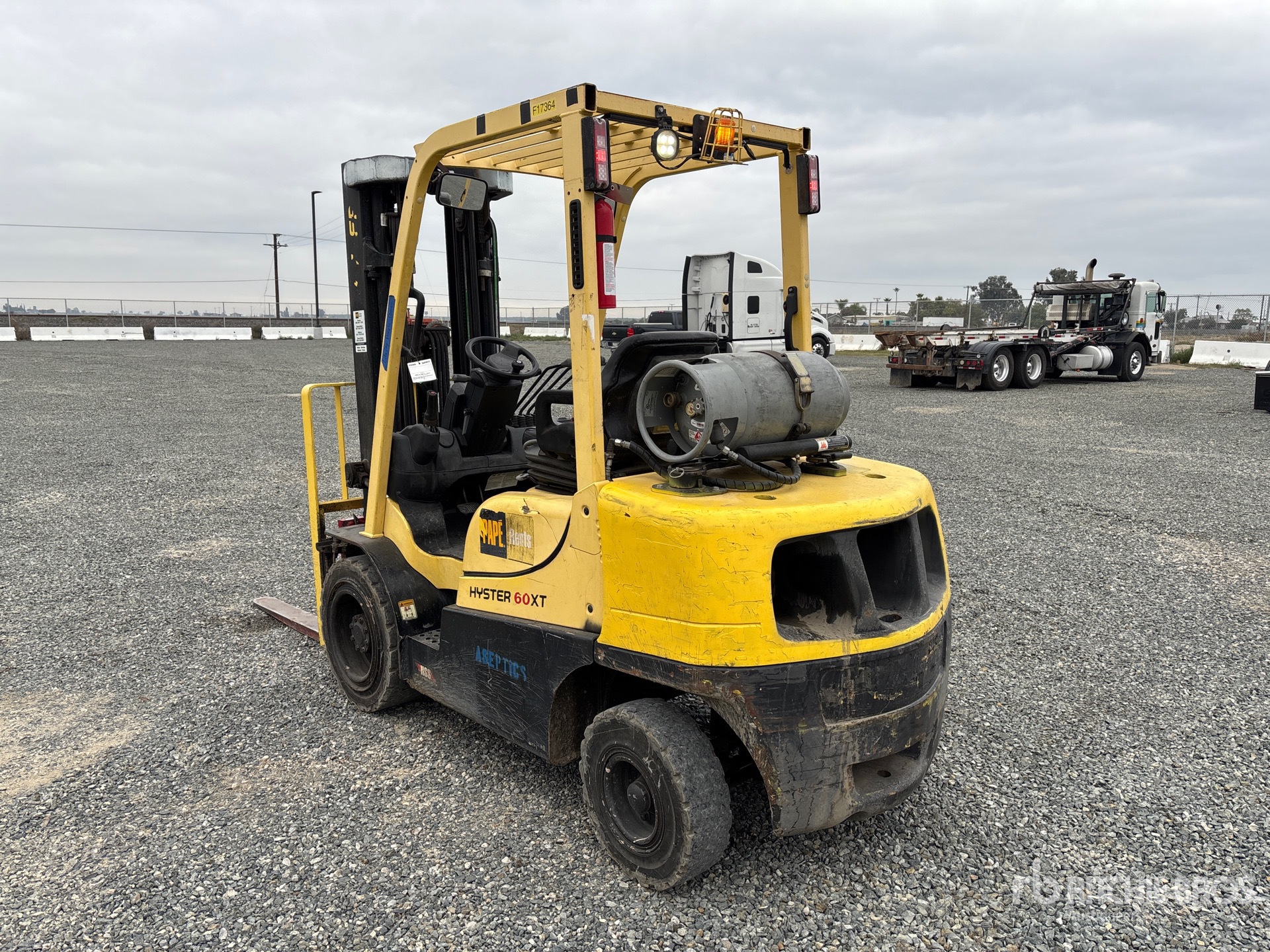 General Appearance with Picture, Left Rear Corner