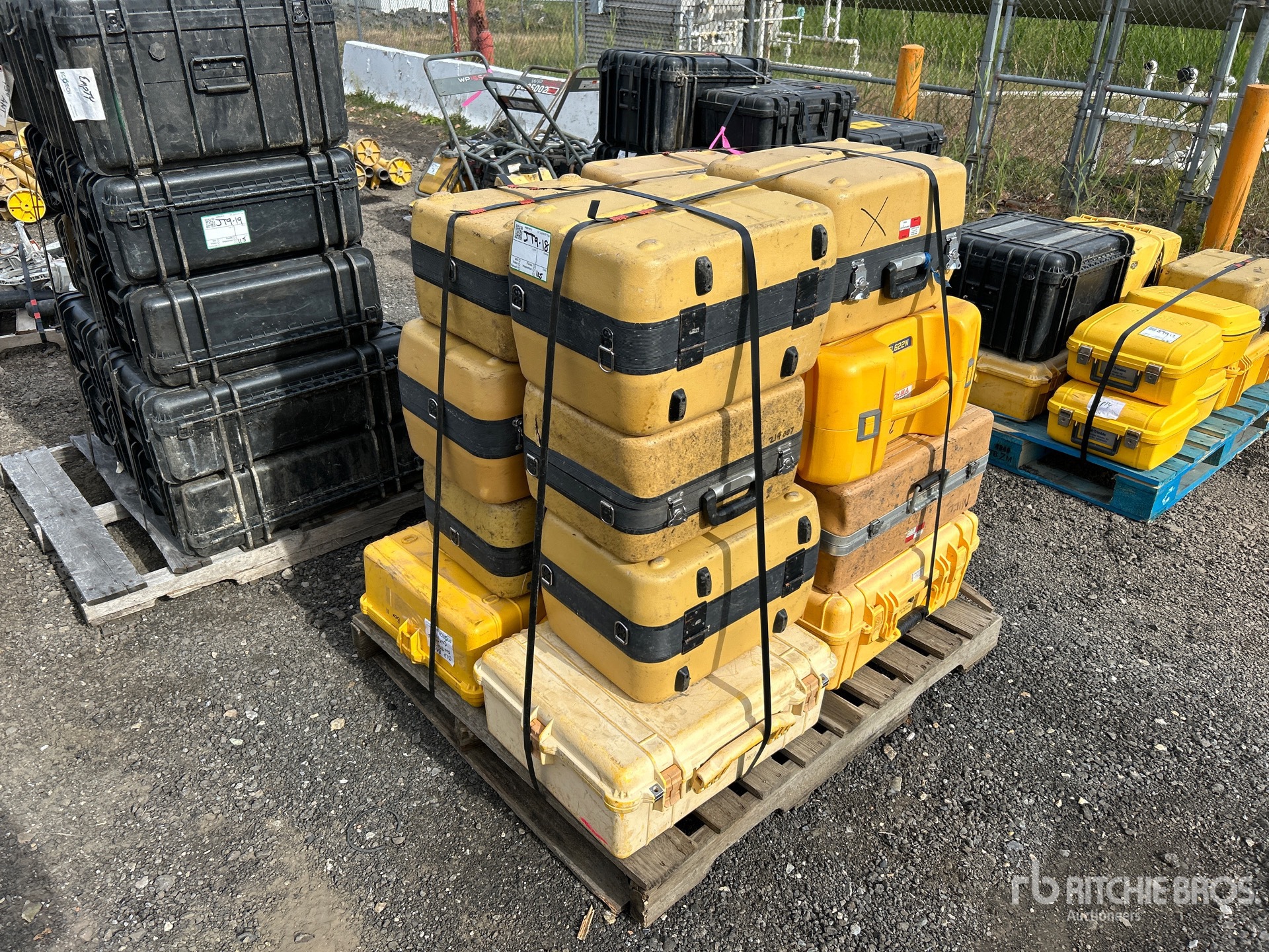 General Appearance with Image, coin avant gauche