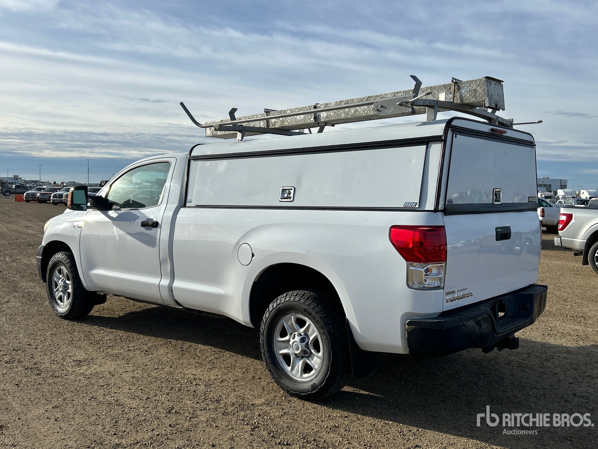 General Appearance with Imagen: esquina trasera izquierda