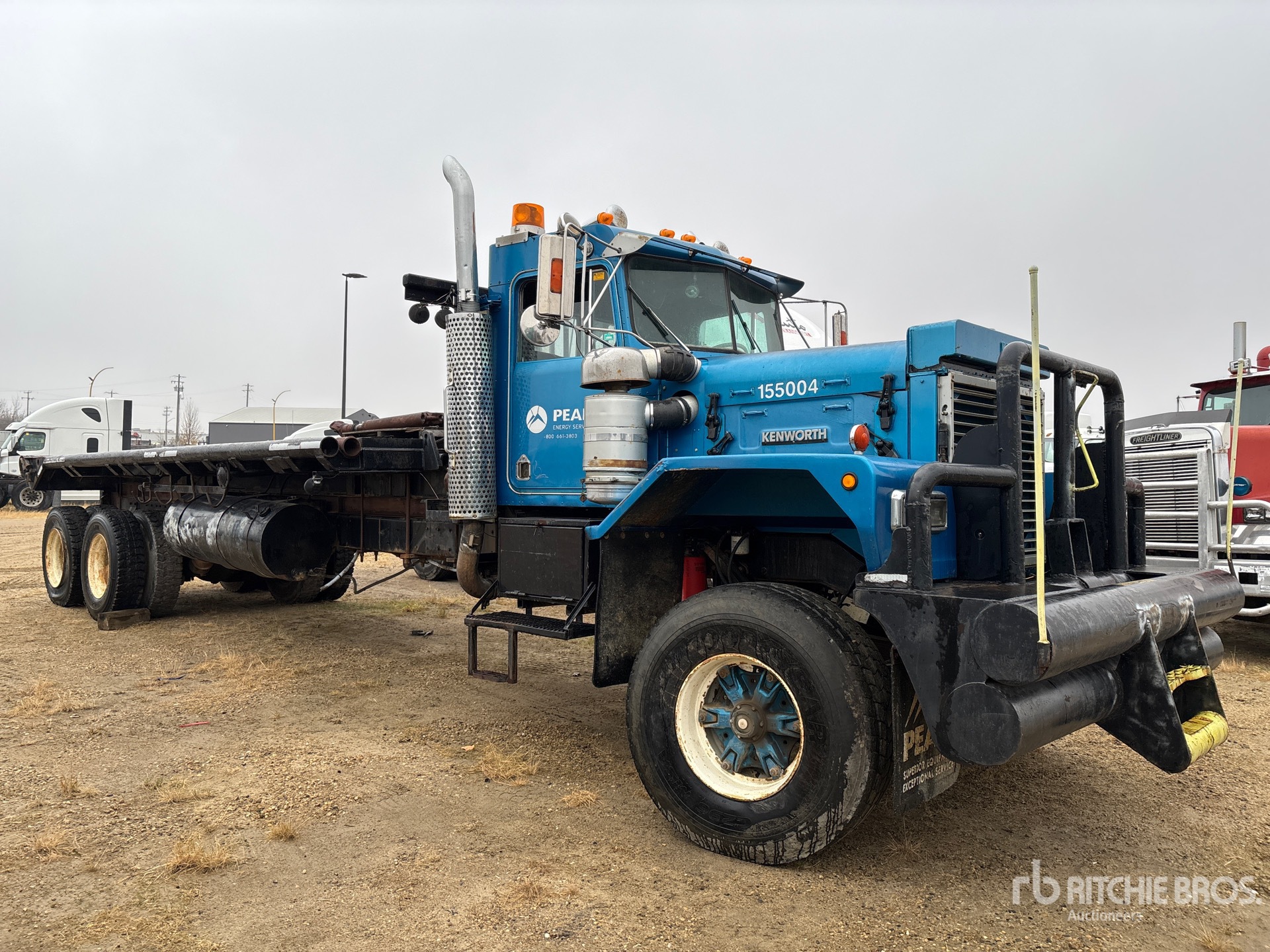 General Appearance with Bild, Ecke vorne rechts