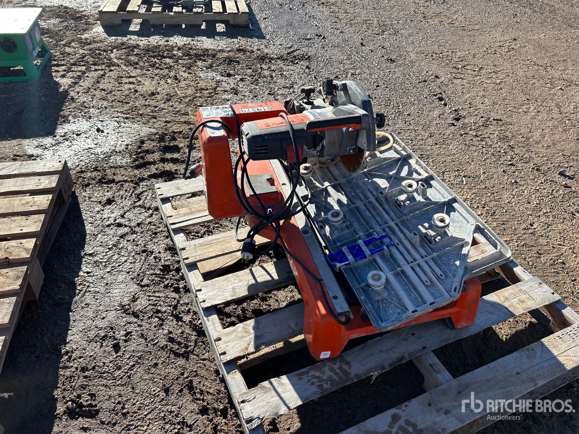 General Appearance with Imagen: esquina delantera derecha