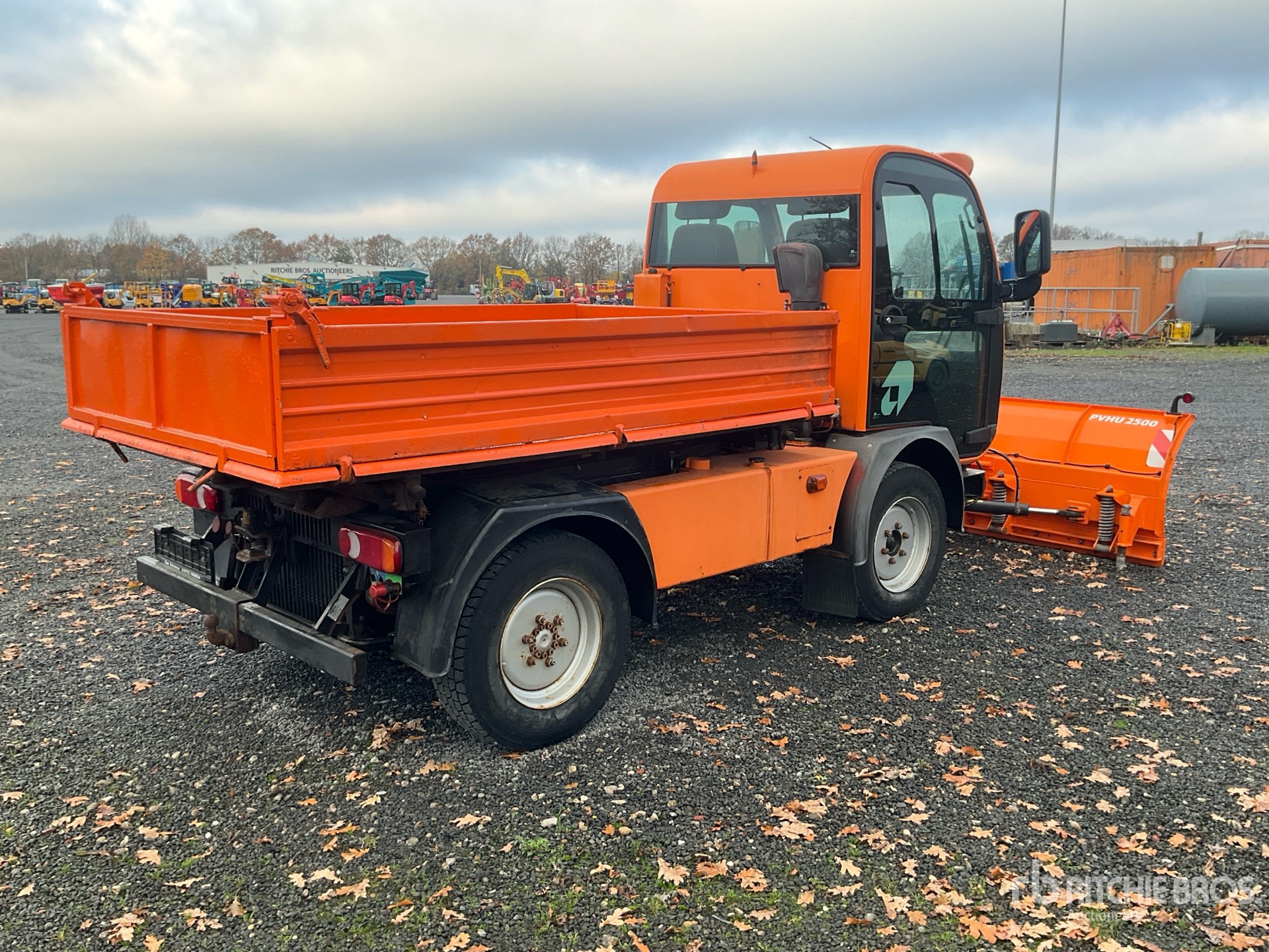 General Appearance with Picture, Right Rear Corner