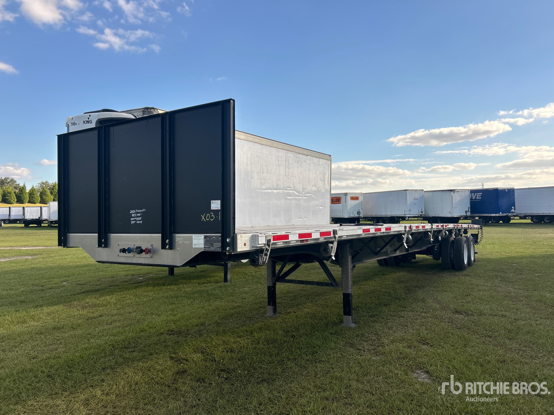 Aspect général with Image, coin avant gauche