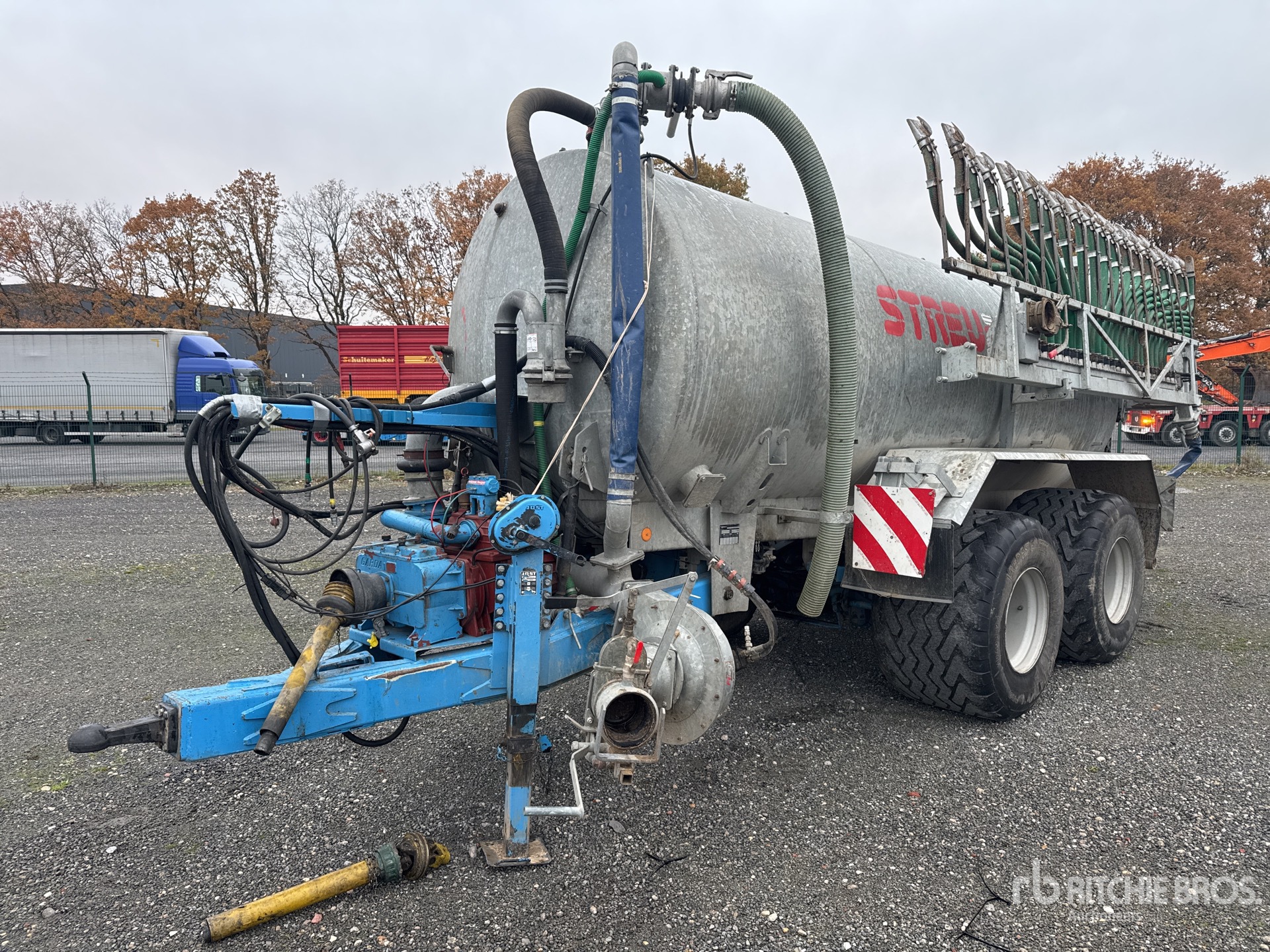 General Appearance with Foto, angolo anteriore sinistro