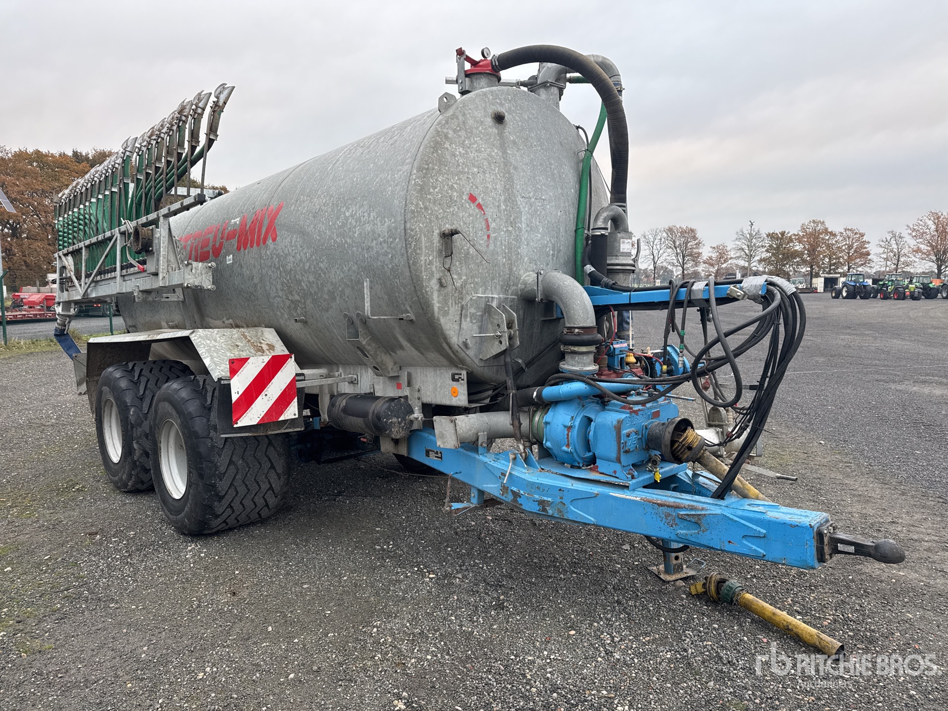 General Appearance with Foto, angolo anteriore destro