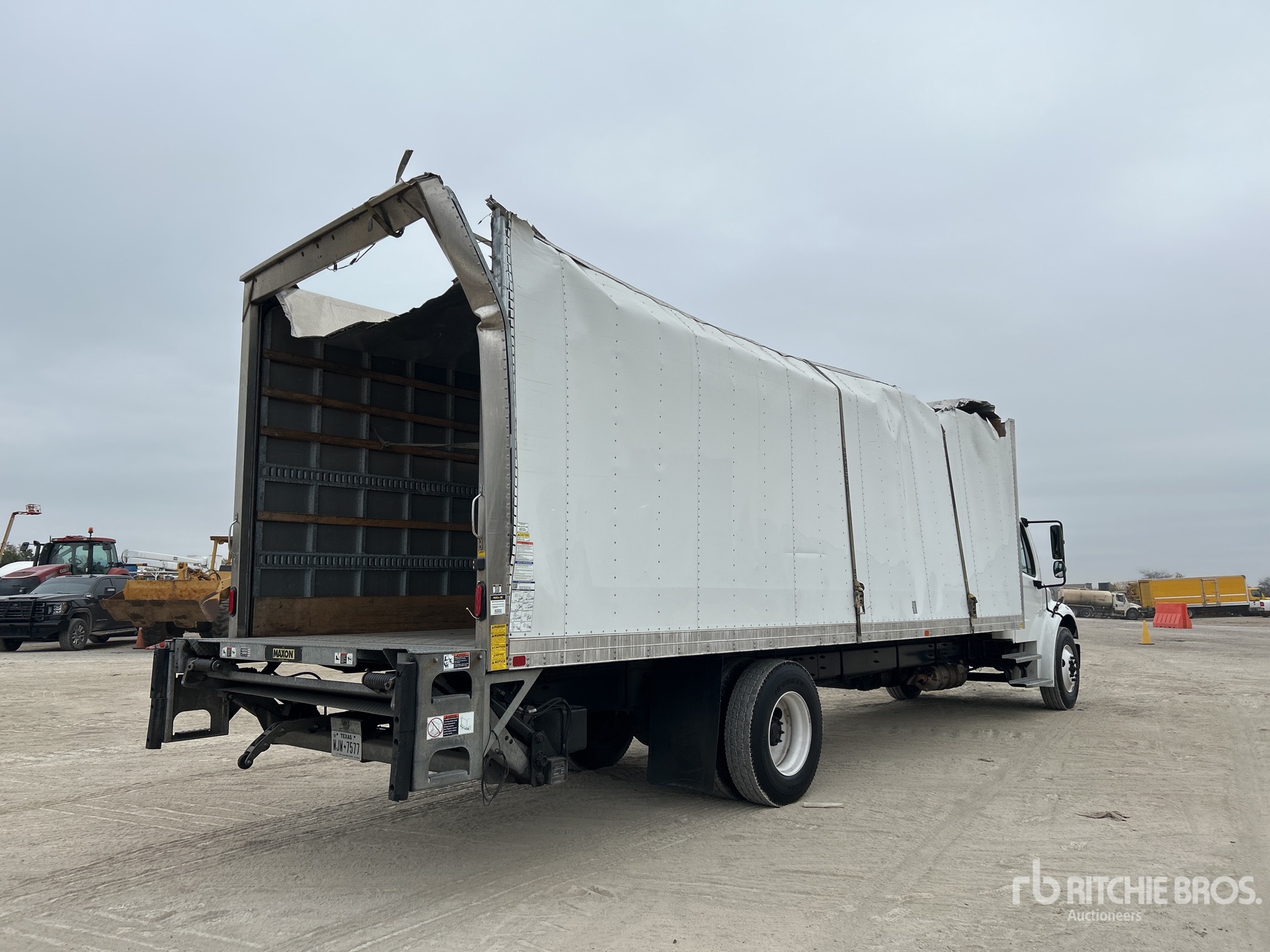 General Appearance with Image, coin arrière droit