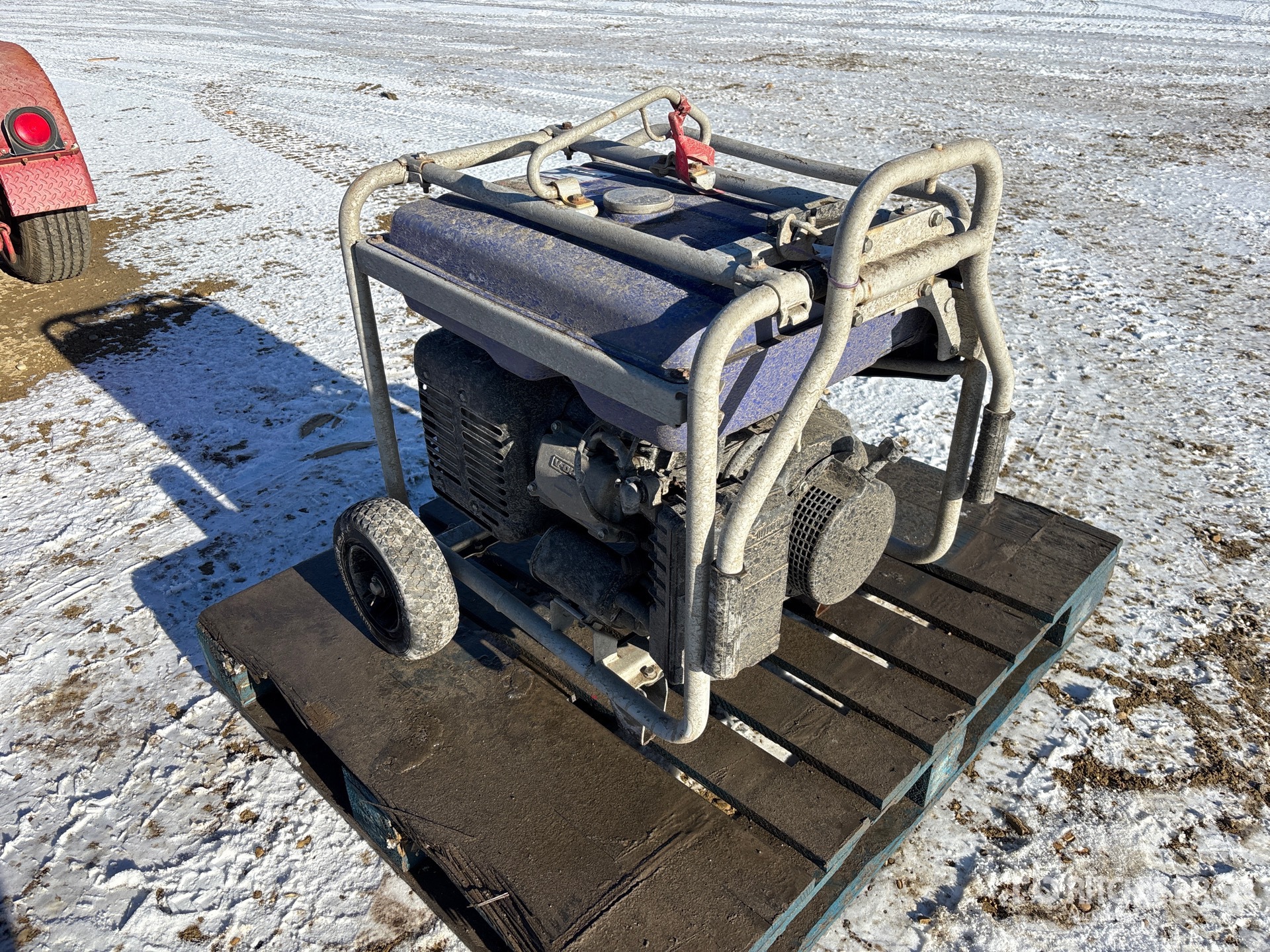 General Appearance with Picture, Left Front Corner