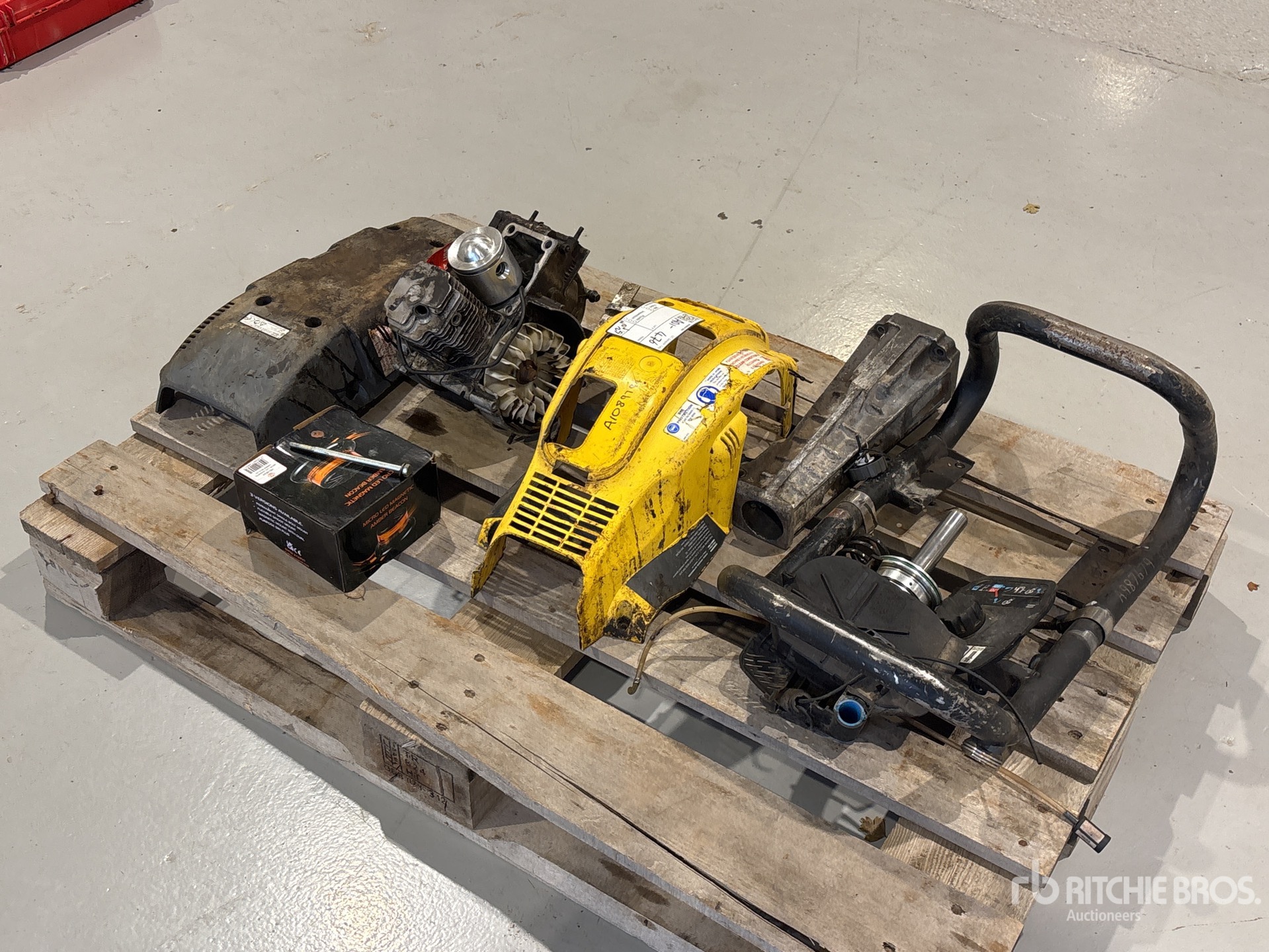 Aspect général with Image, coin avant gauche