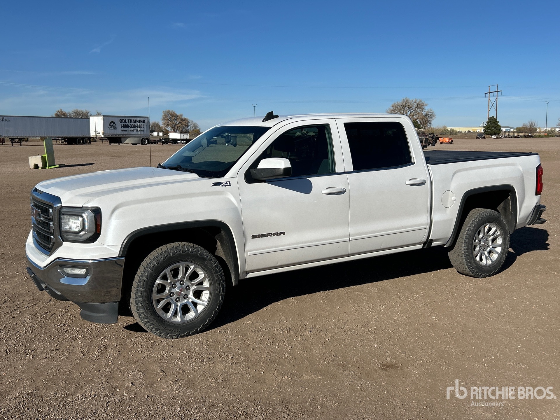 General Appearance with Bild, Ecke vorne links