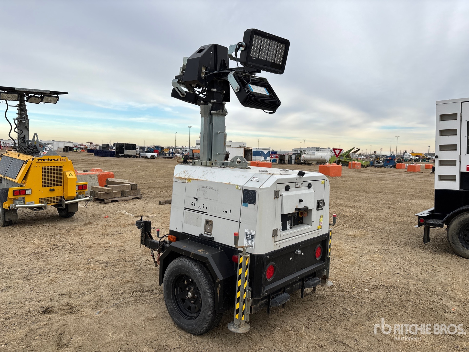 General Appearance with Bild, Ecke hinten links