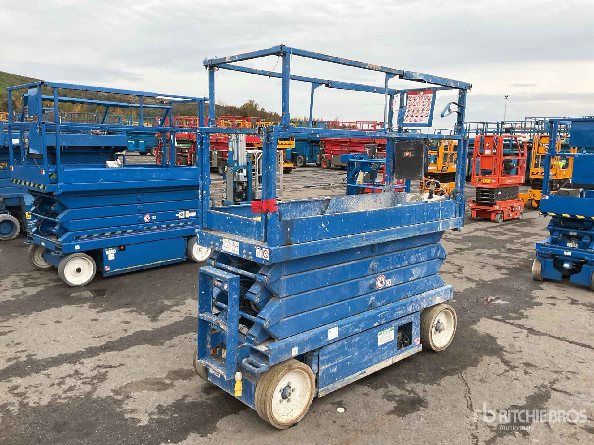 General Appearance with Foto, angolo anteriore sinistro